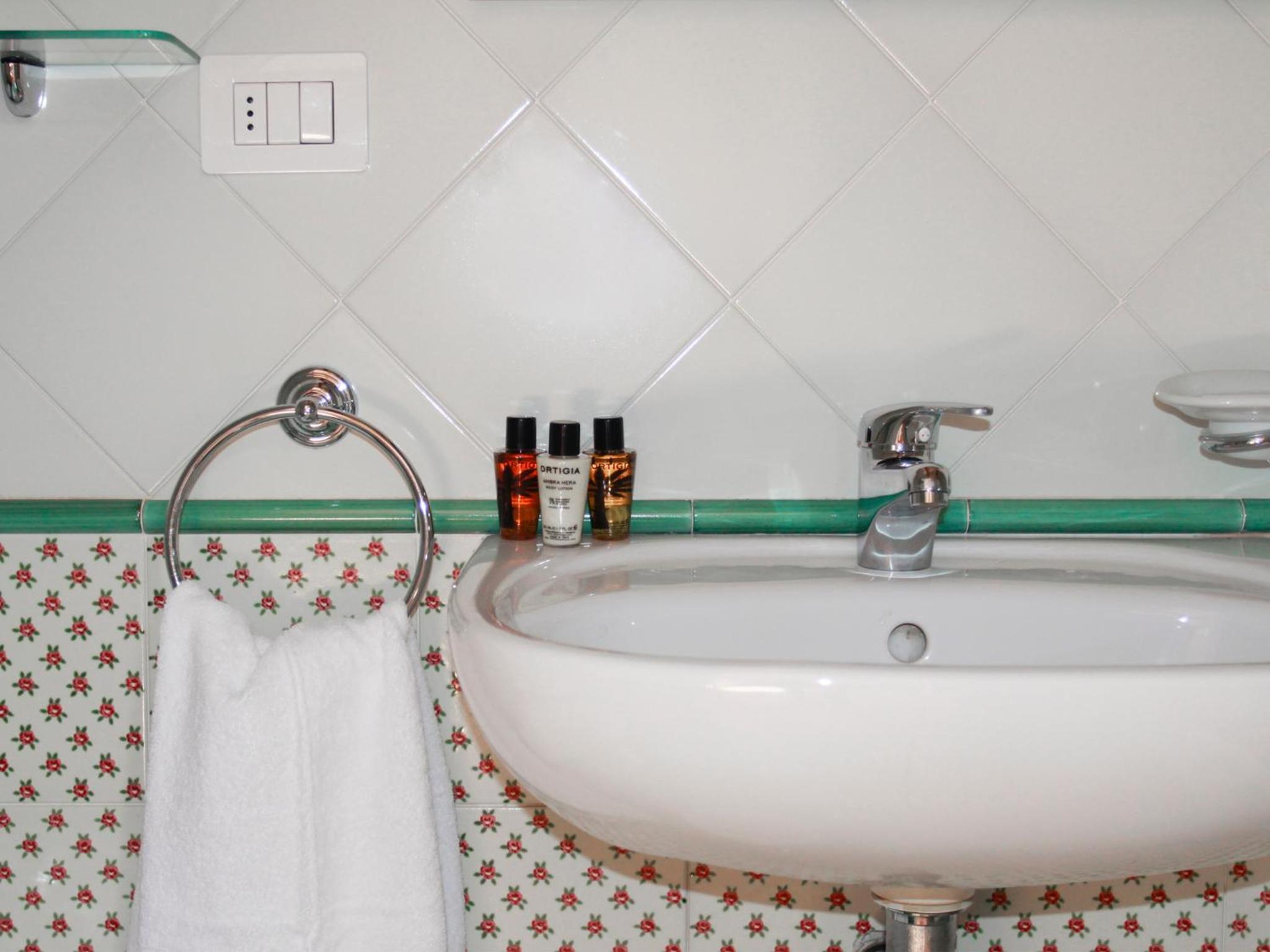 Casa Isolani Guest House Santo Stefano