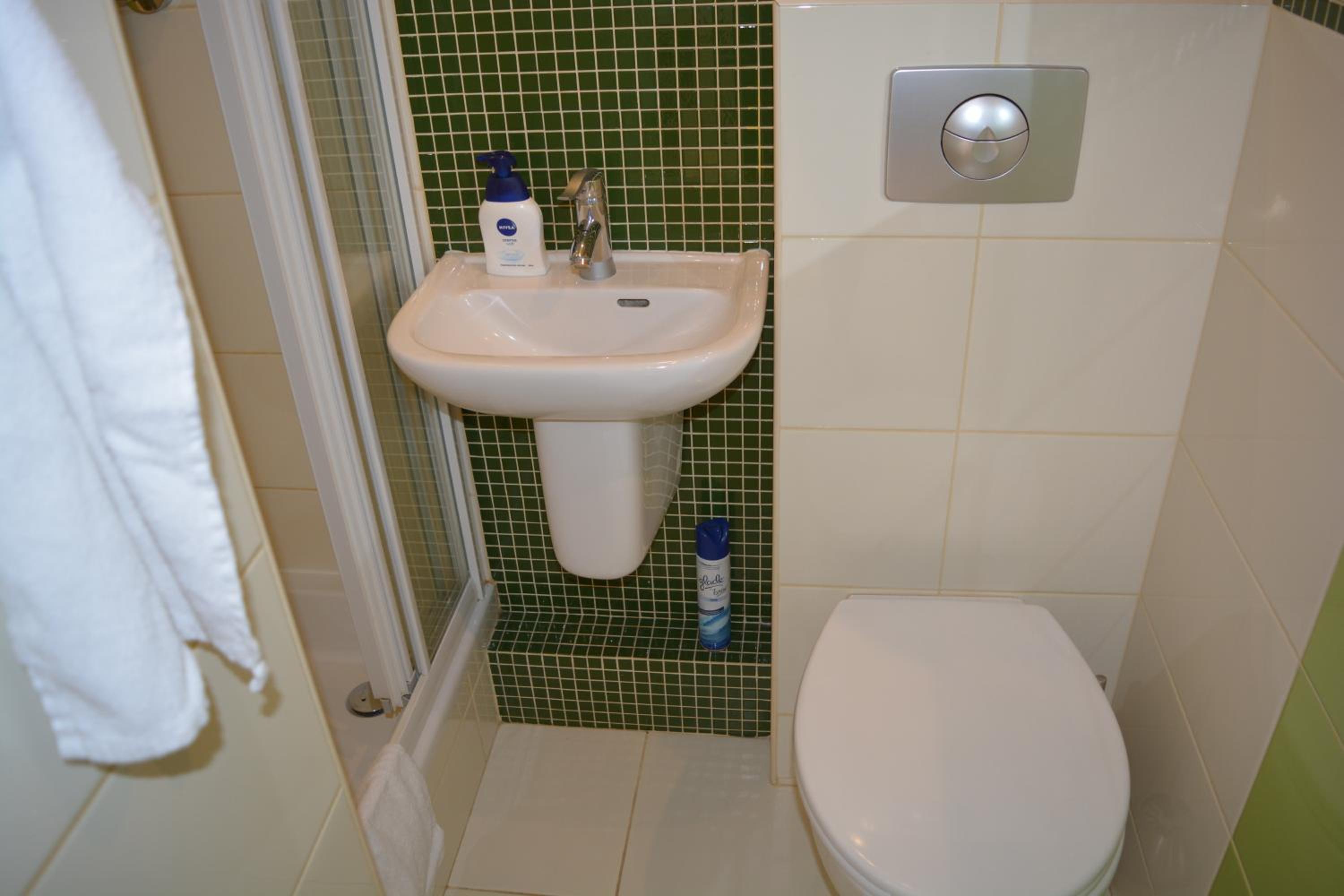 Photo 19