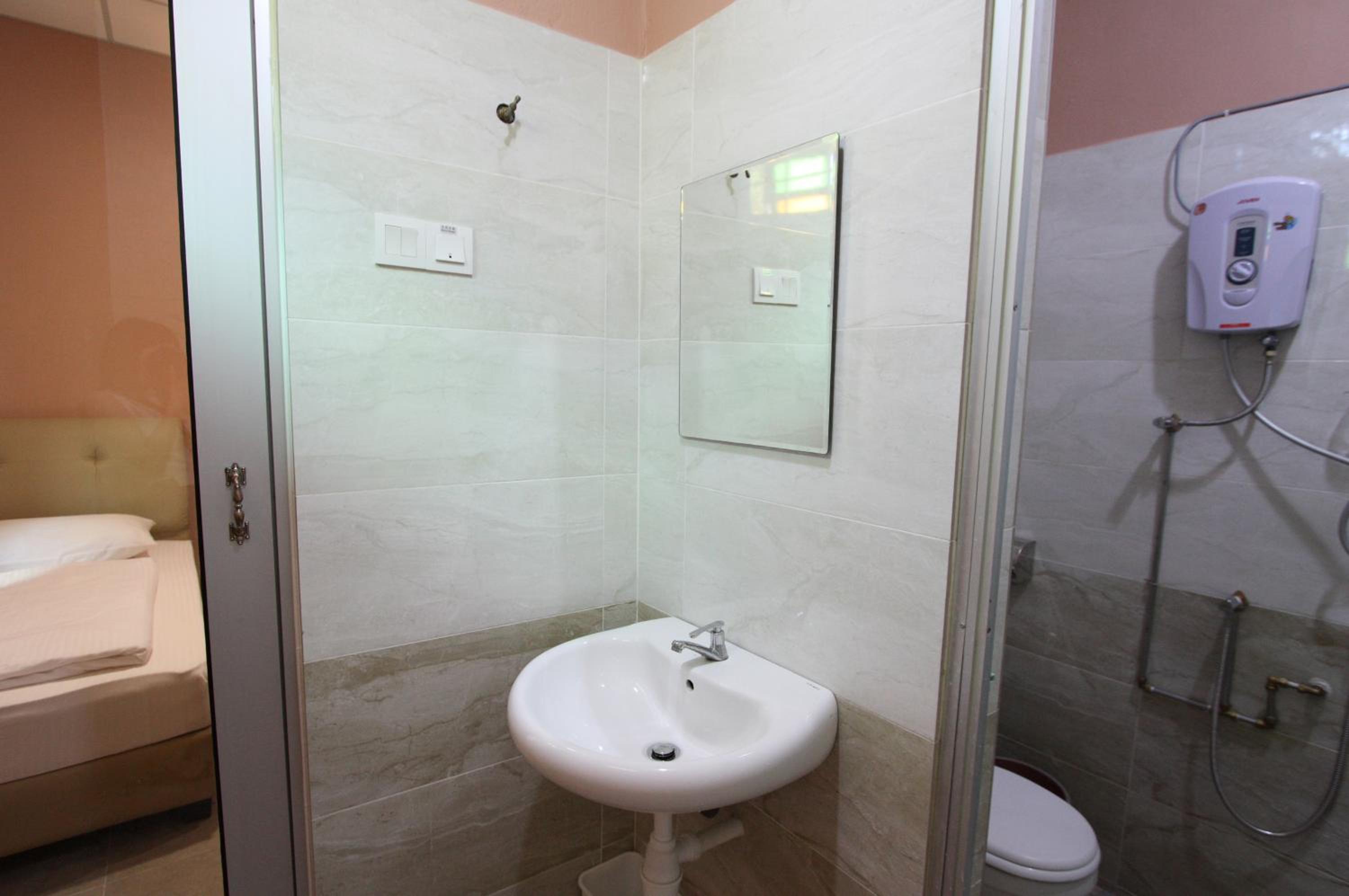 Shamrock Guest House II