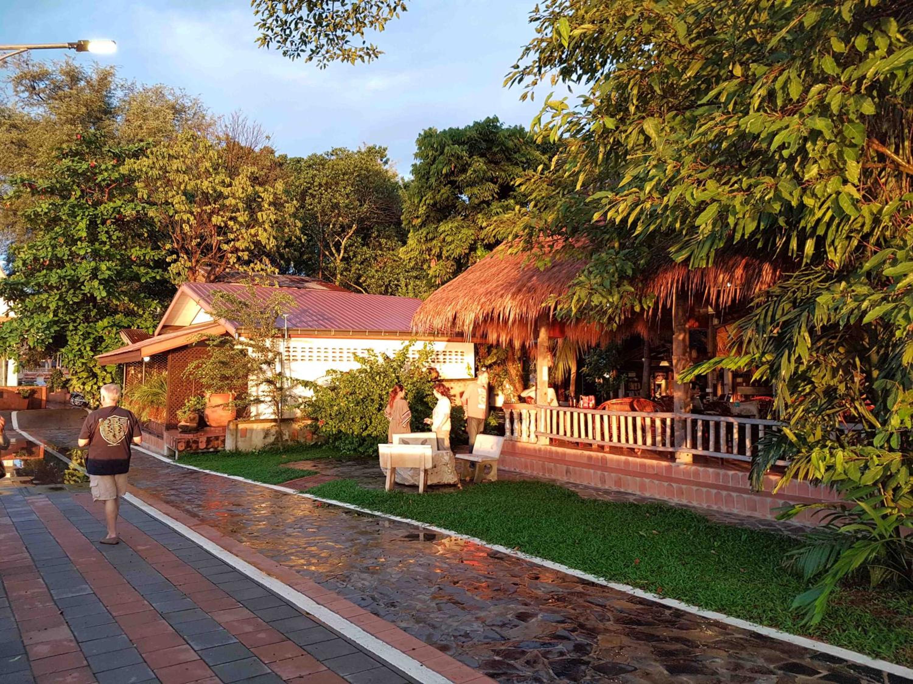 Mut Mee Garden Guest House