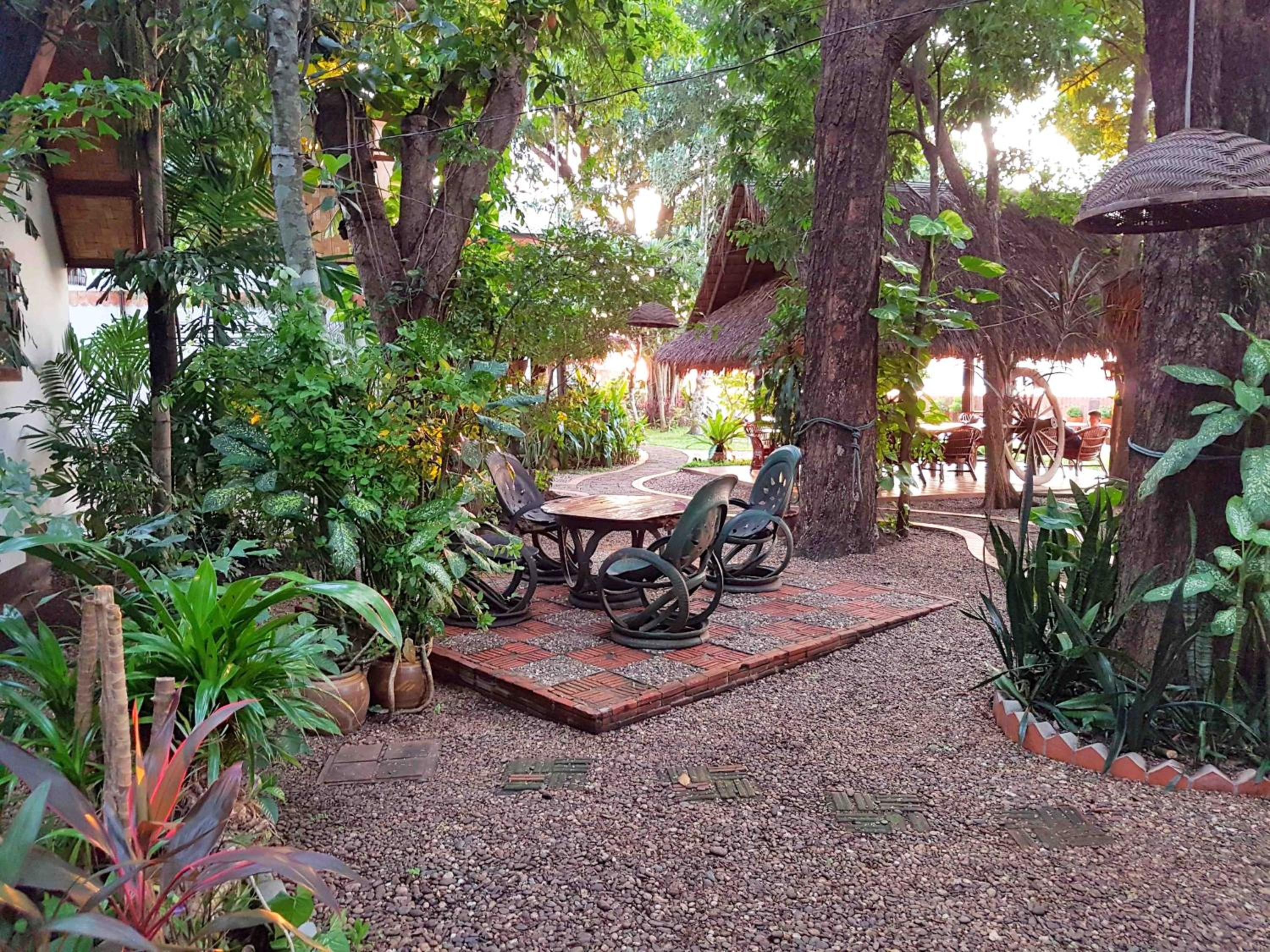 Mut Mee Garden Guest House