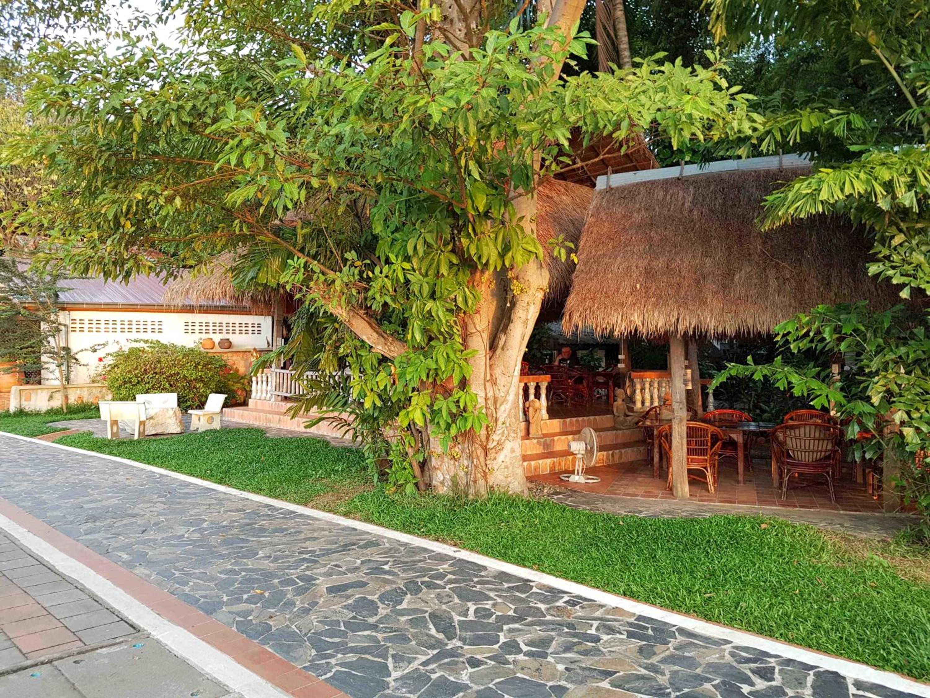 Mut Mee Garden Guest House