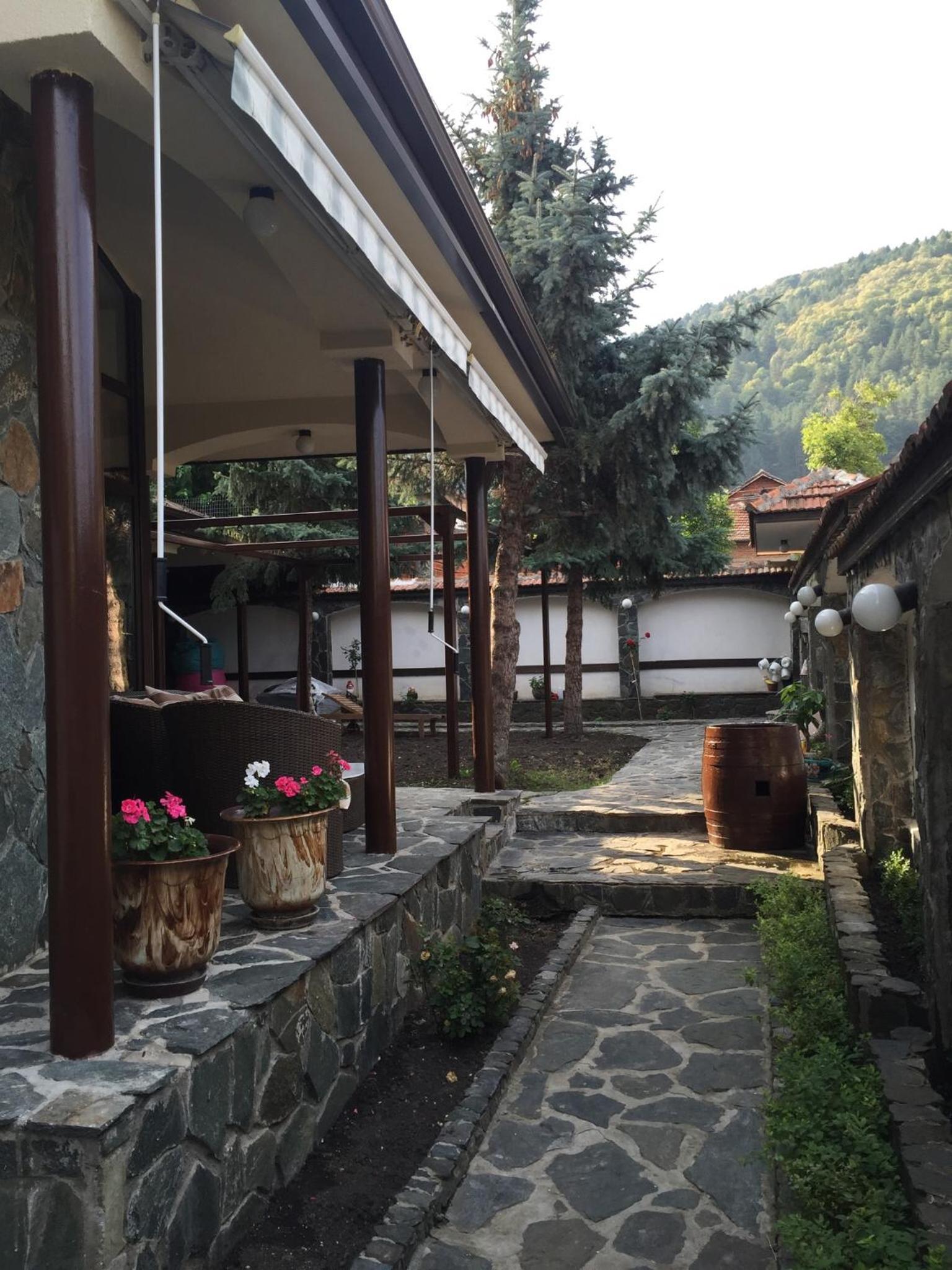 Guest House Mira