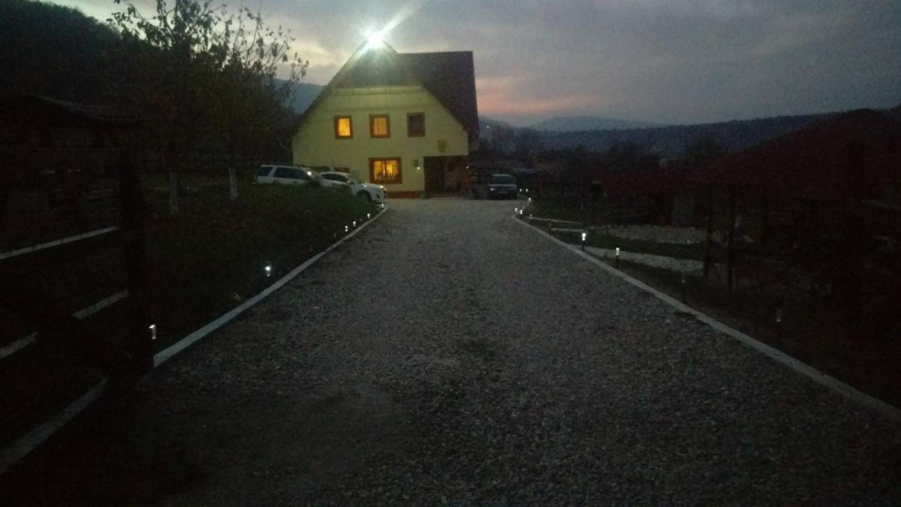 Photo 29