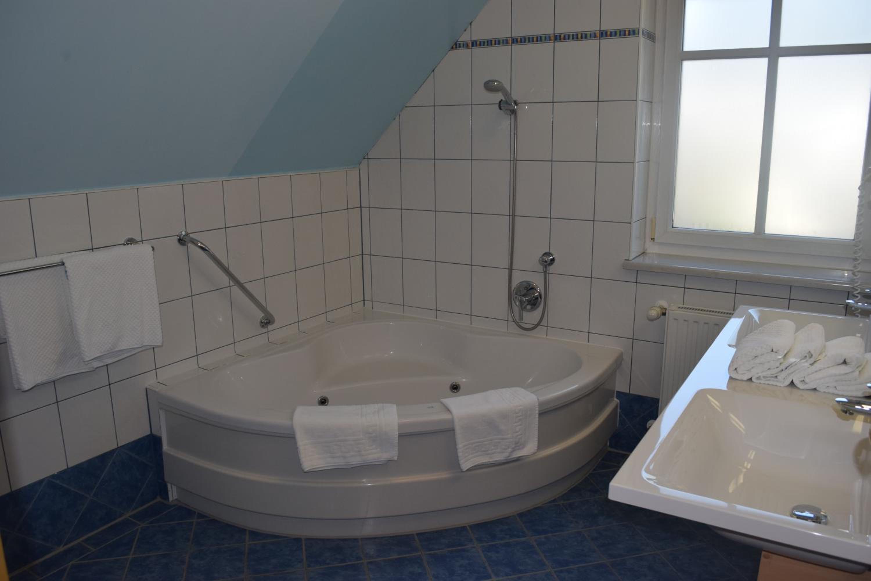 Jacuzzi