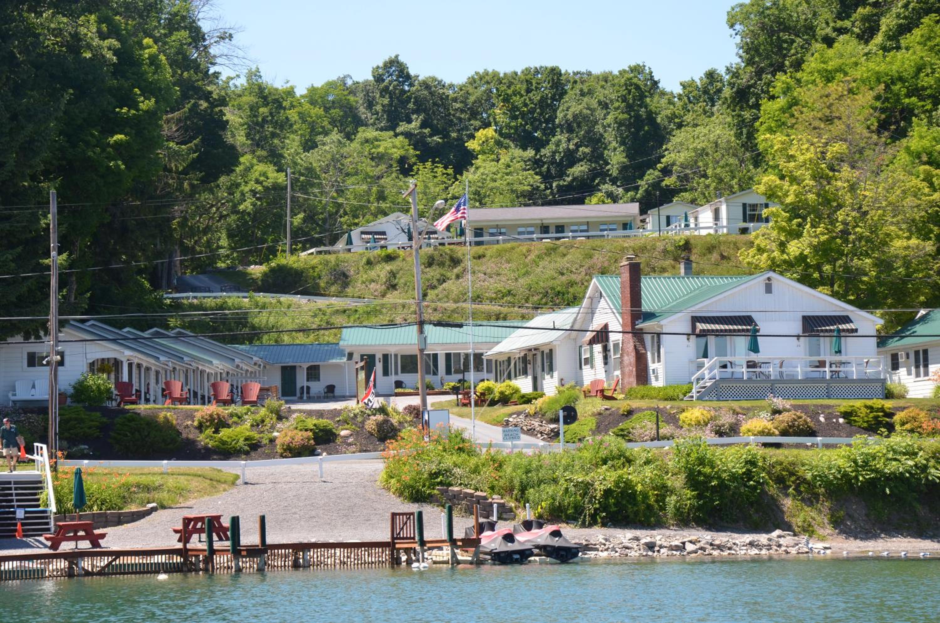 Cooperstown Vacations - Lake View Motel - Property Image 1