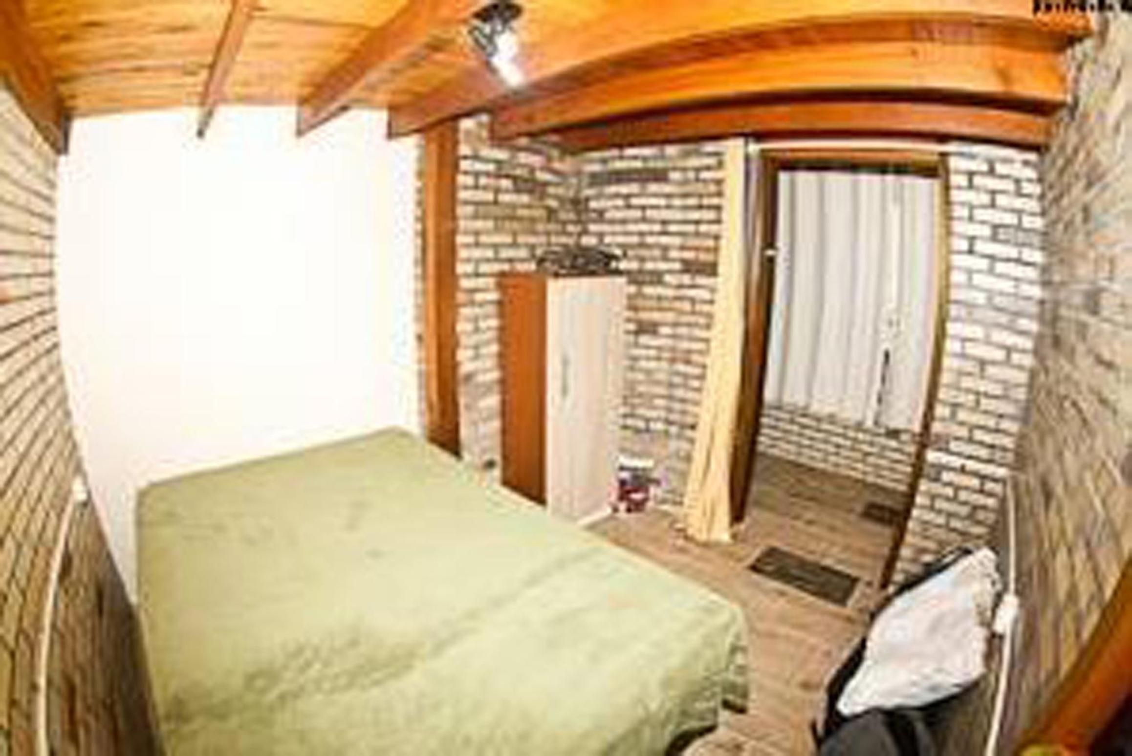 Photo 44