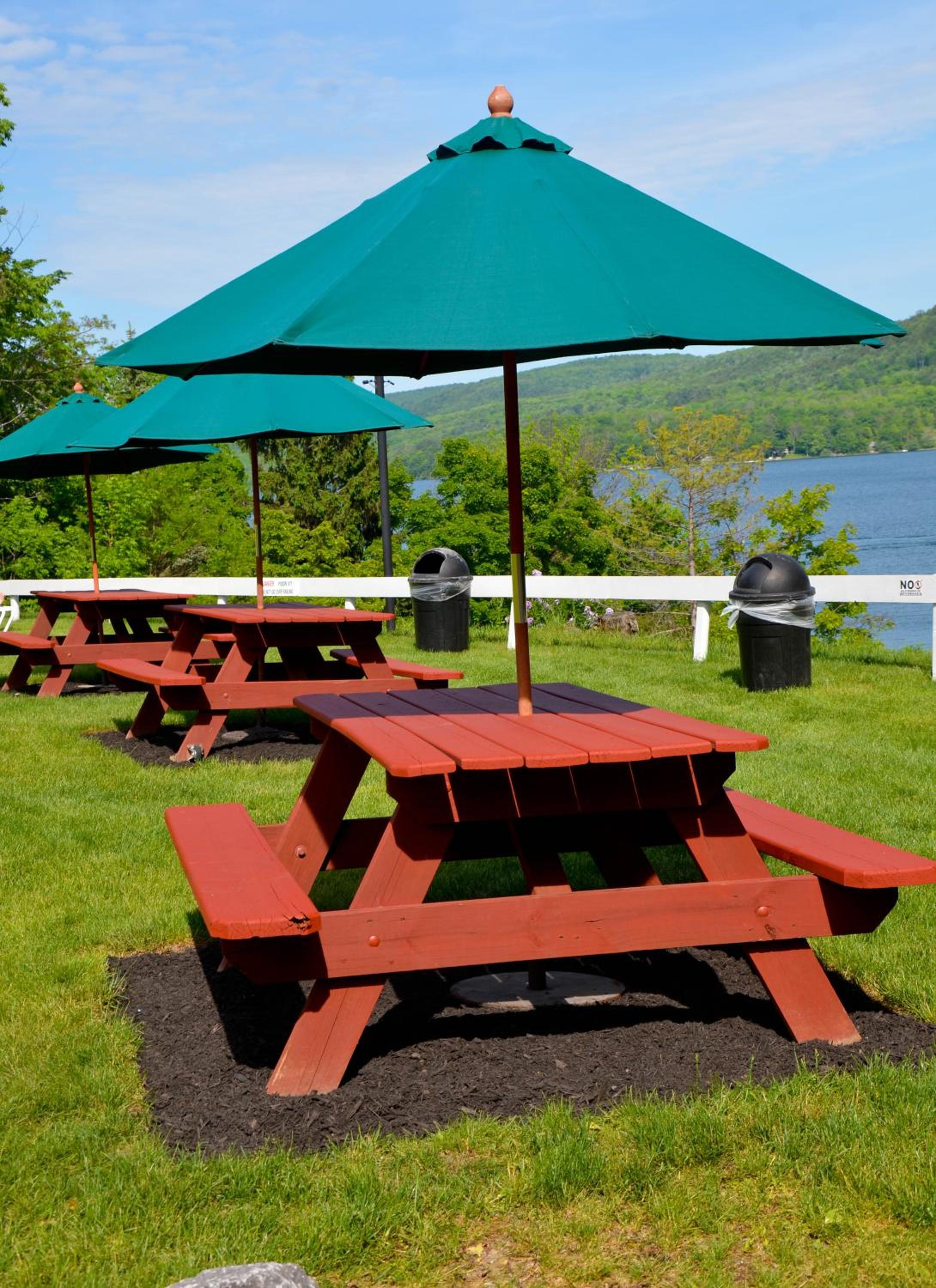 Lake View Motel