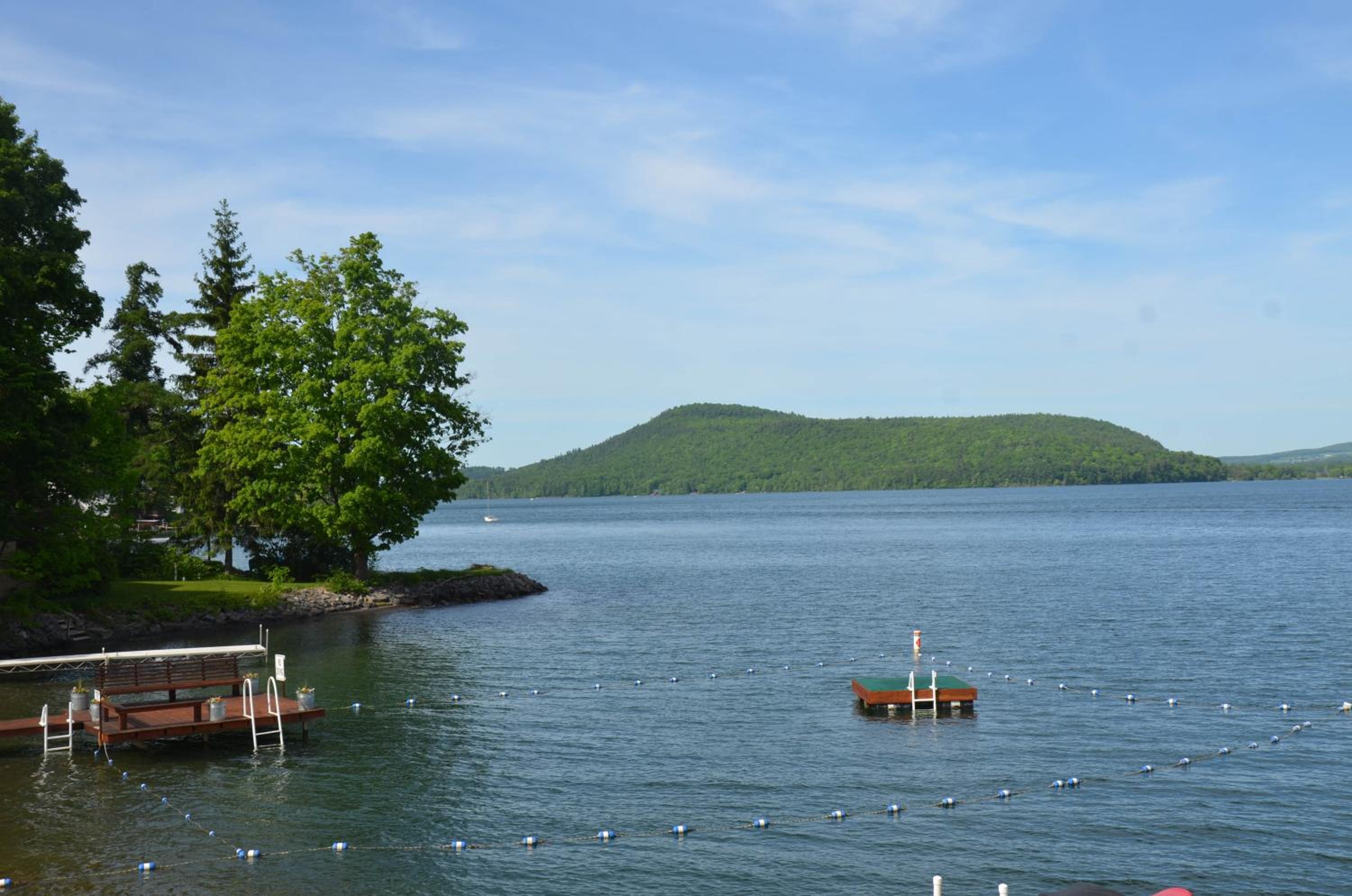Lake View Motel