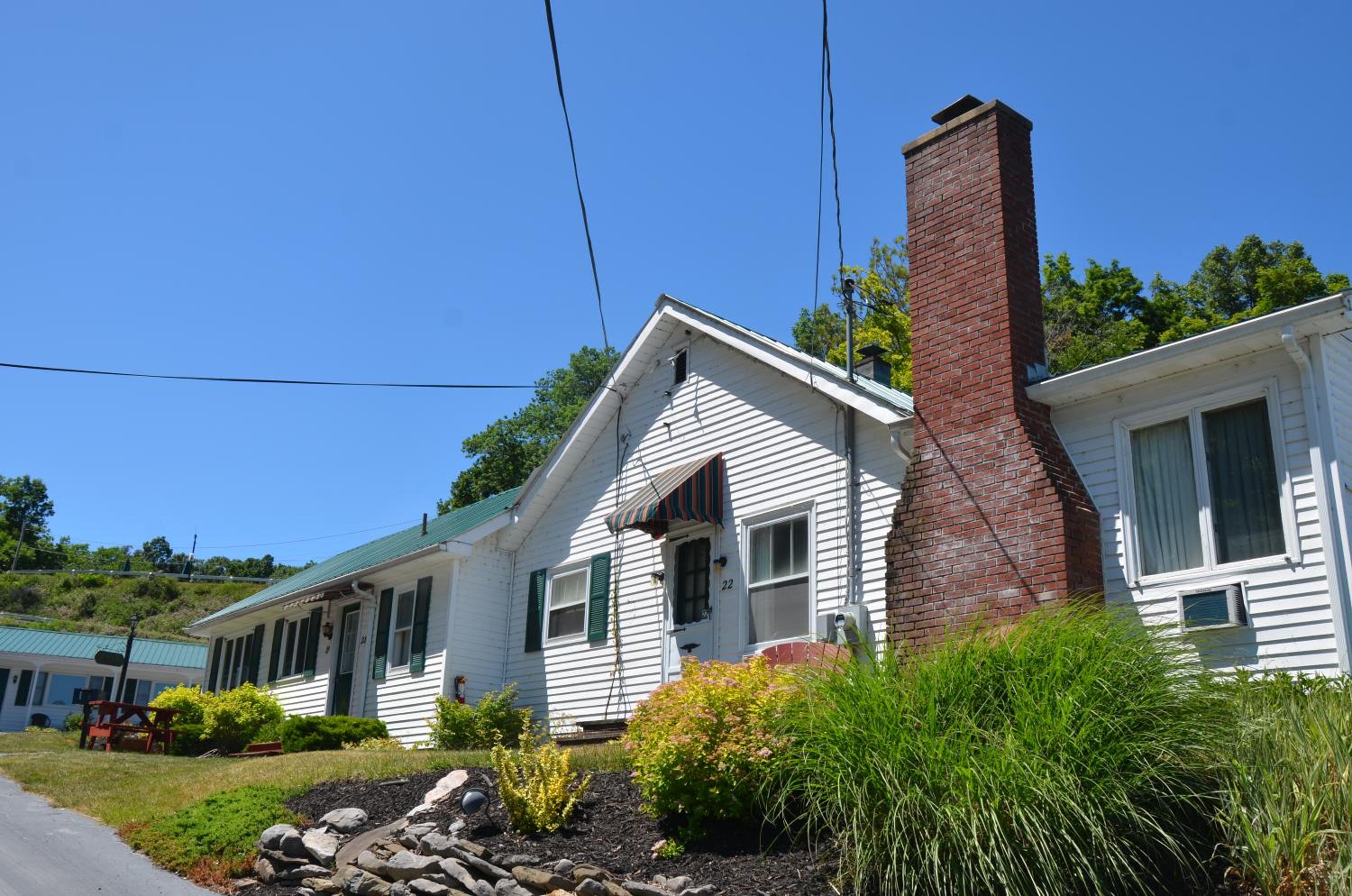 Cooperstown Vacations - Lake View Motel - Property Image 6