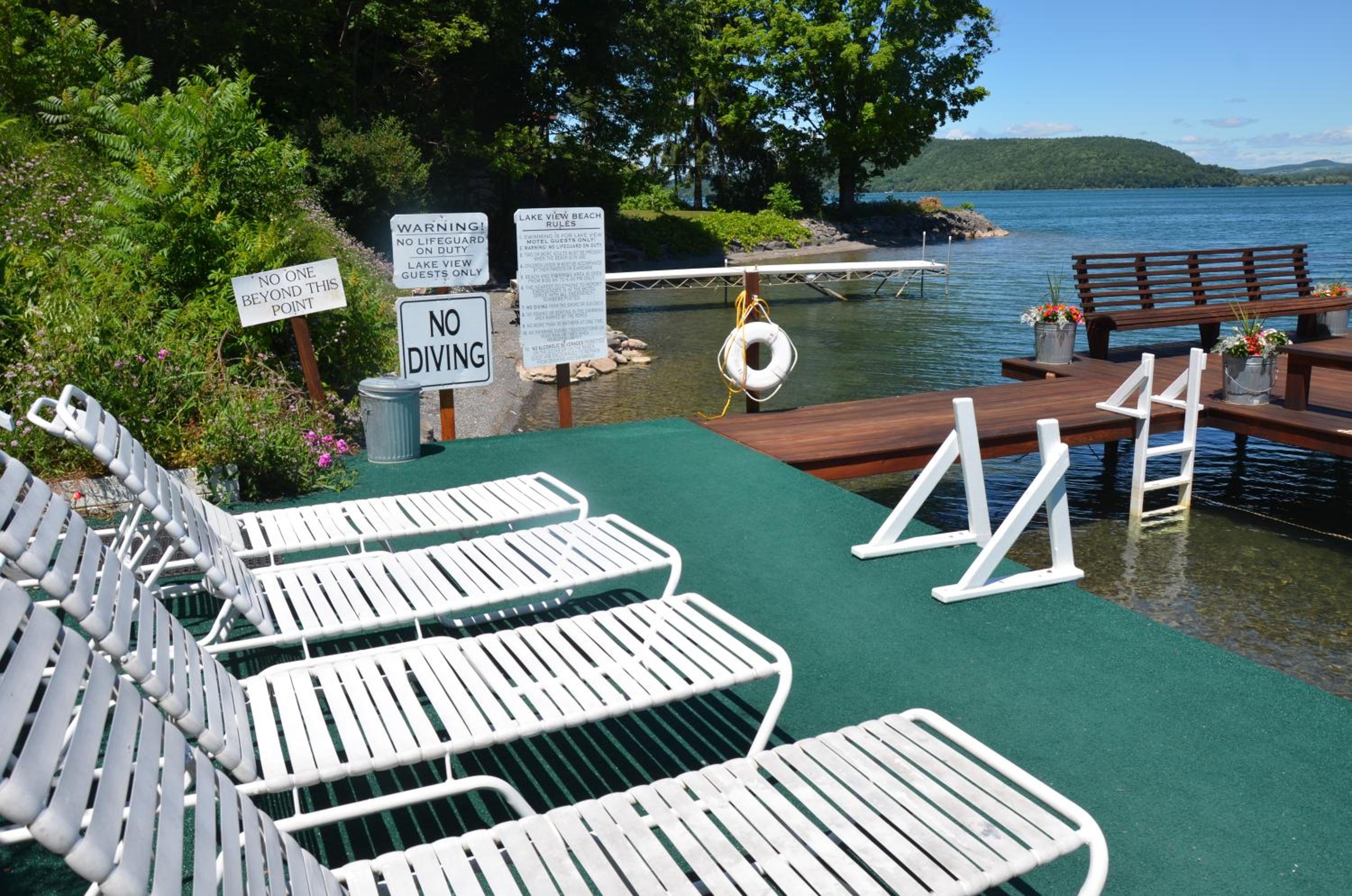 Lake View Motel