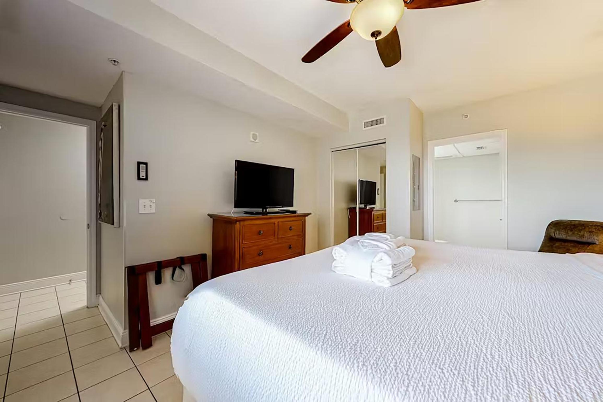 Emerald Beach 2333 by Emerald Coast Retreats