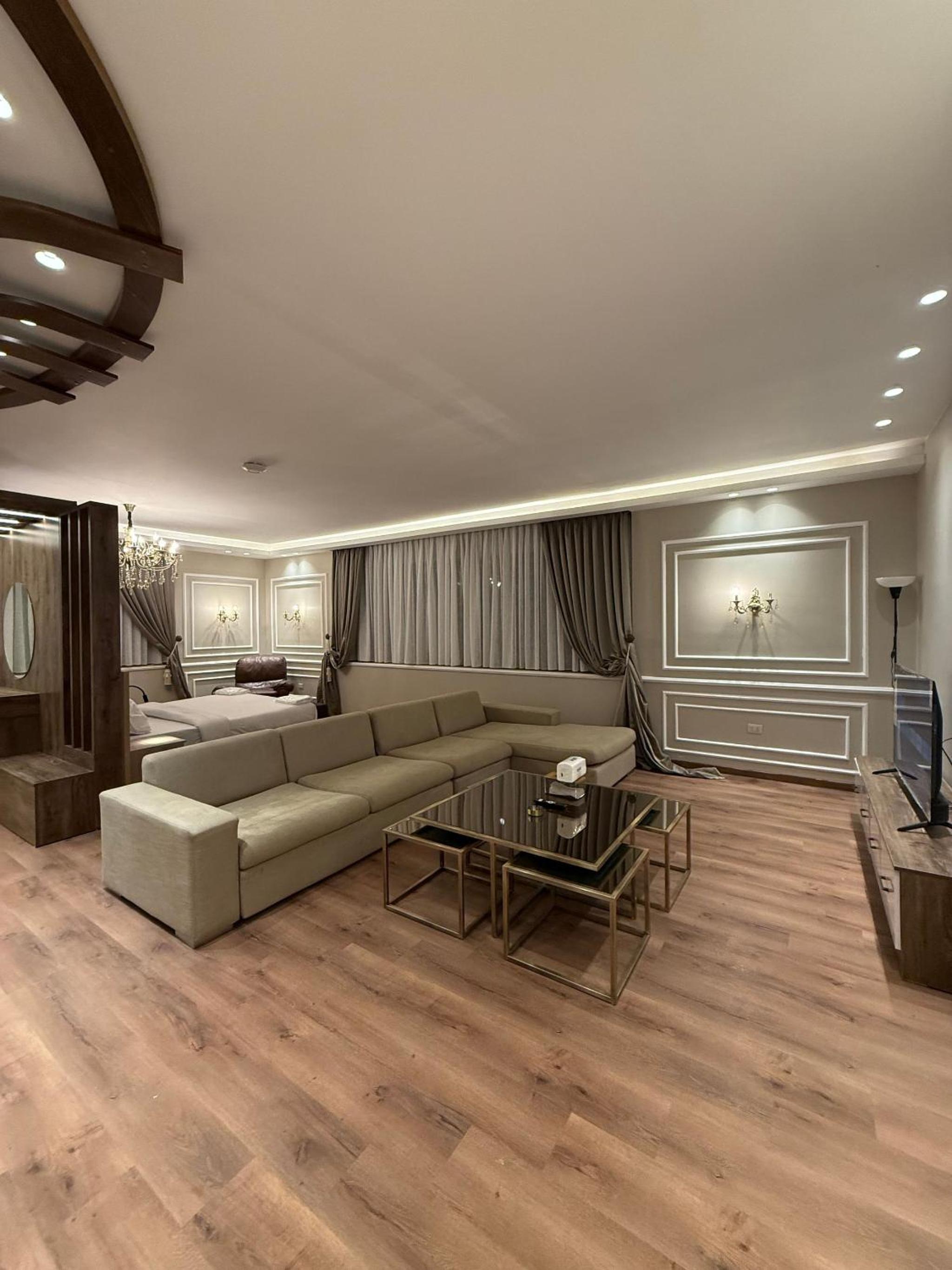 amazing rooftop studio at abdoun 702