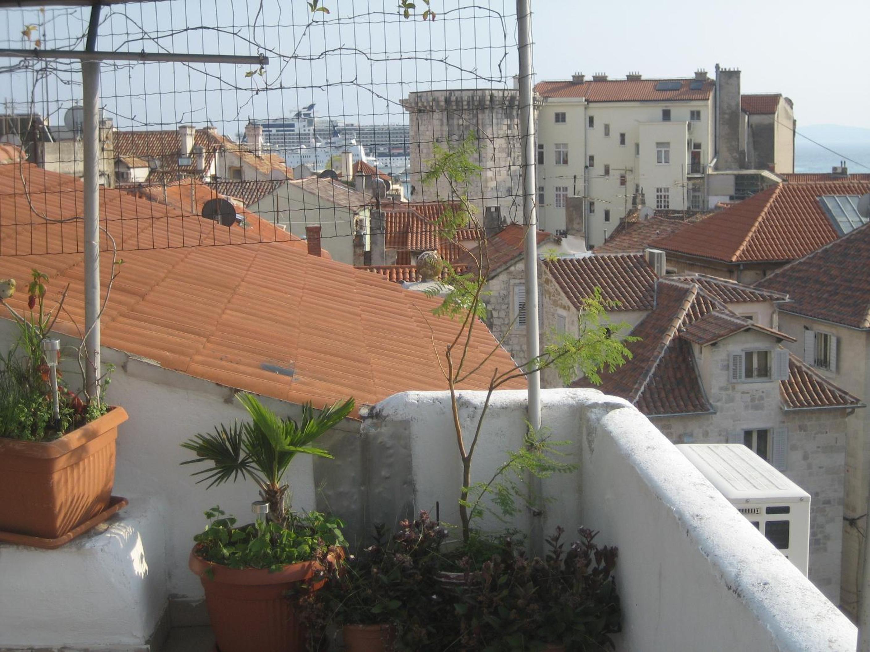 Piazza Old Town Apartment view 4