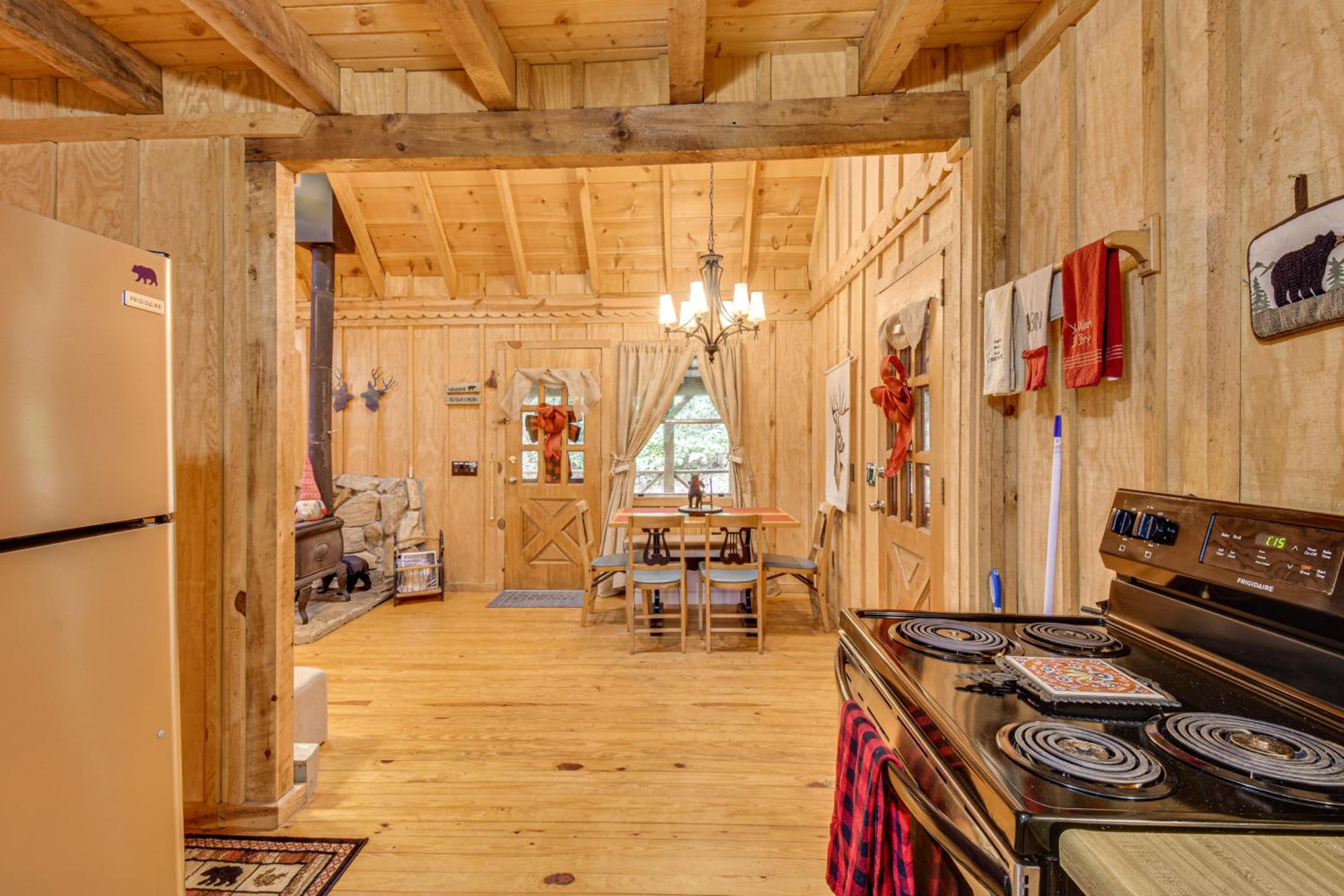 Hike and Fish Wooded Cabin Near Downtown Helen