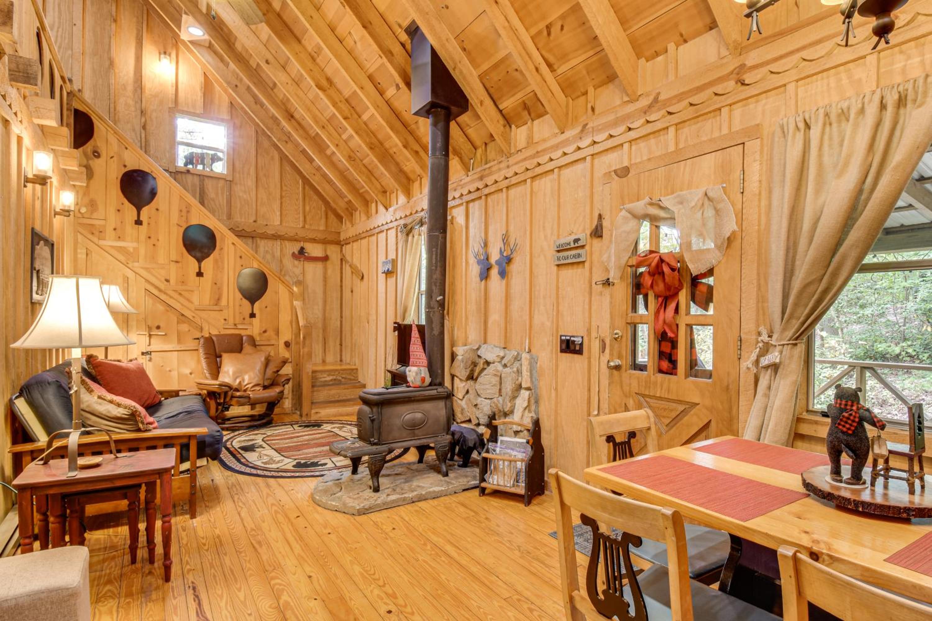 Hike and Fish Wooded Cabin Near Downtown Helen