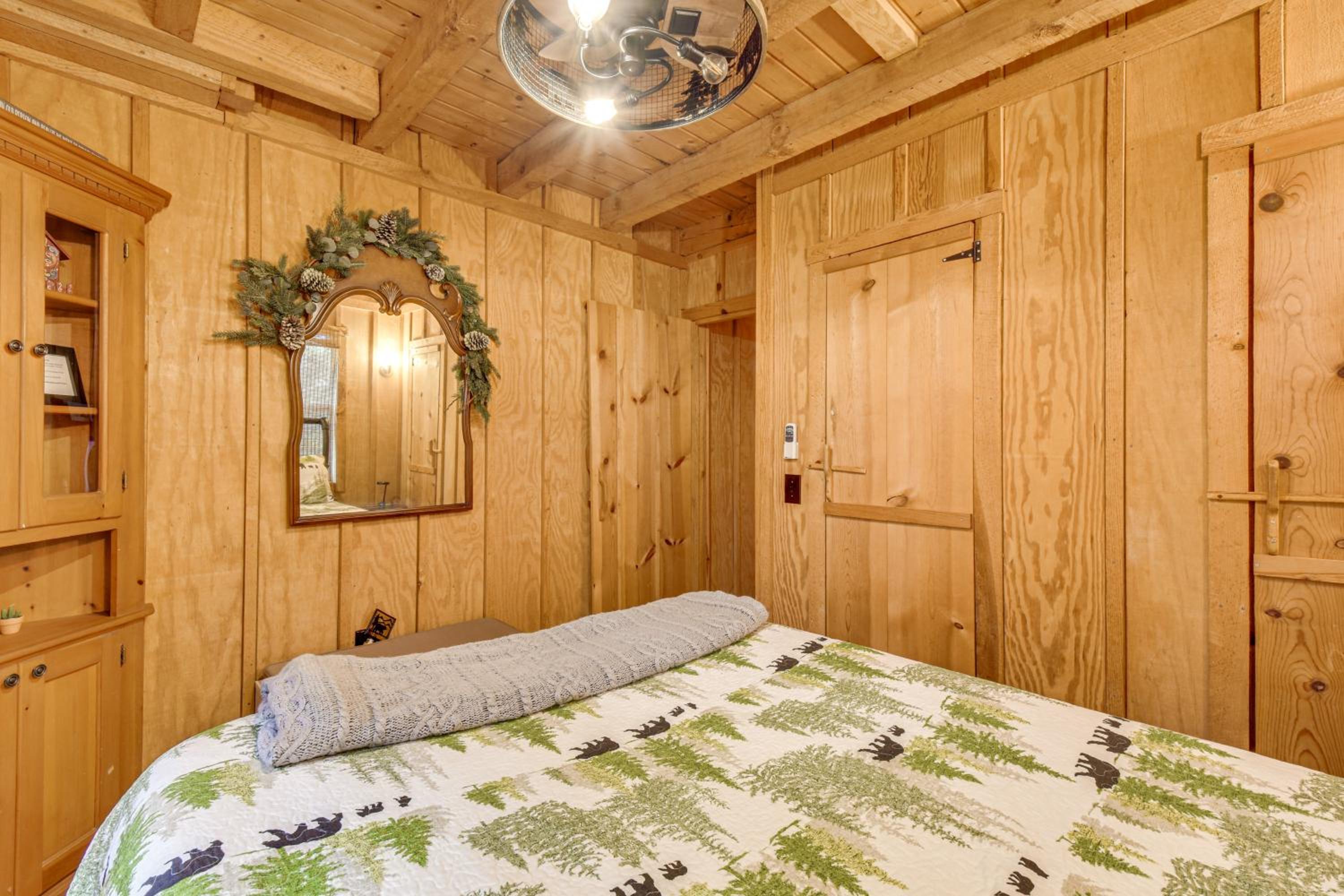 Hike and Fish Wooded Cabin Near Downtown Helen