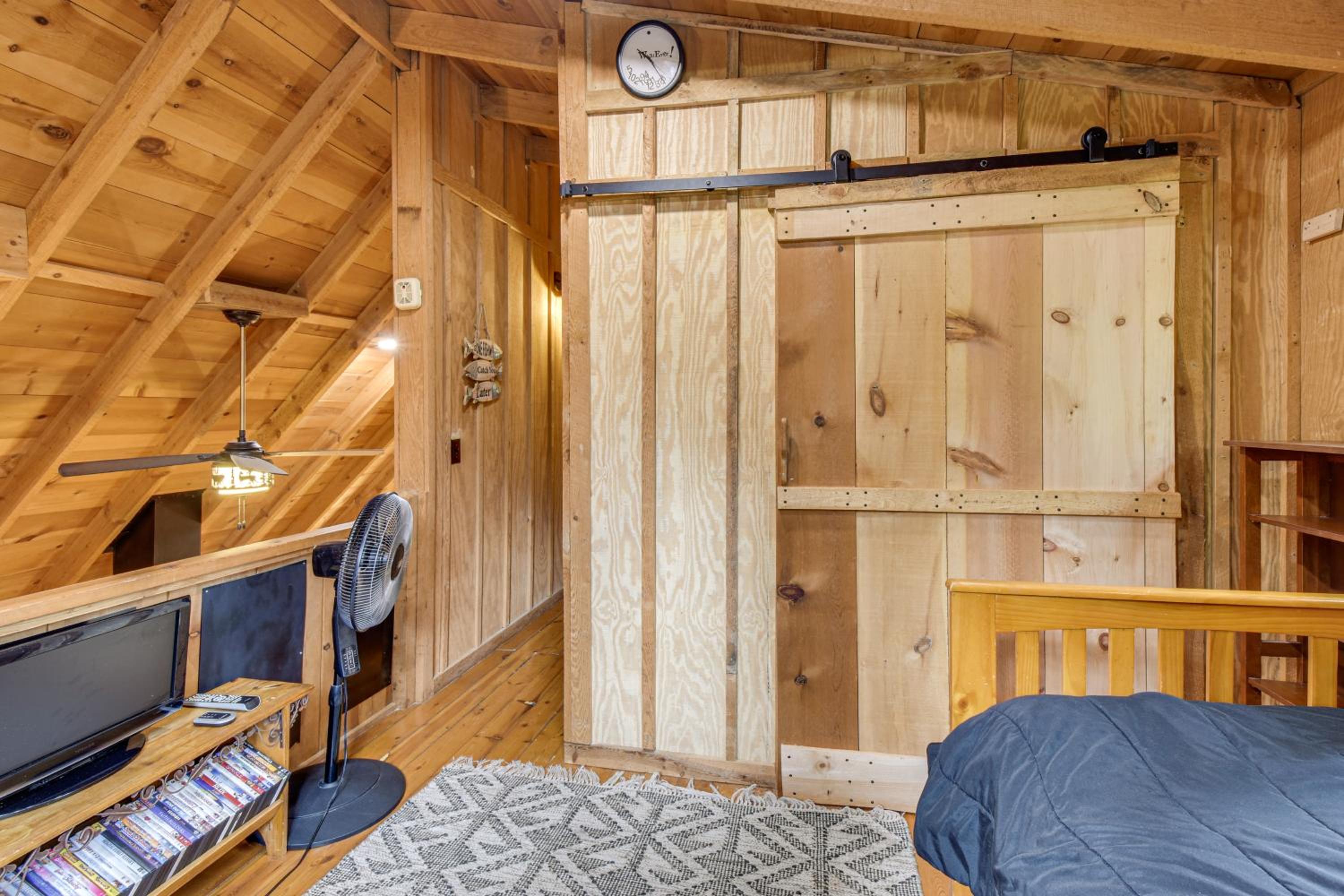 Hike and Fish Wooded Cabin Near Downtown Helen