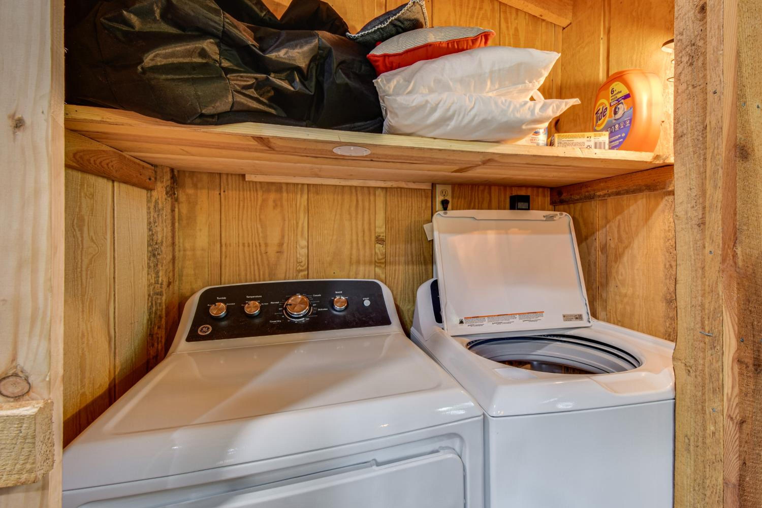 Hike and Fish Wooded Cabin Near Downtown Helen