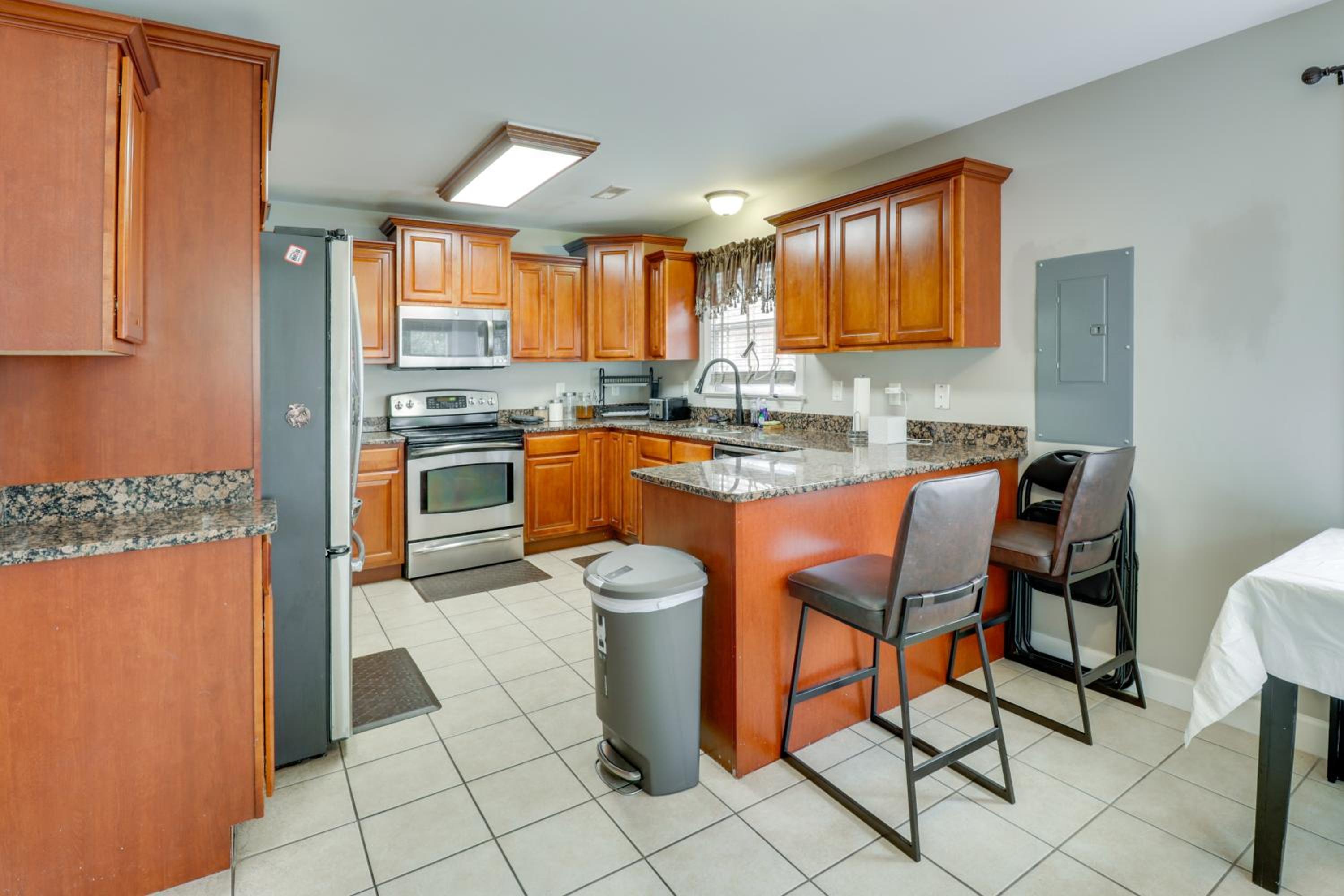 Centrally Located Hampton Roads Home with Game Room!