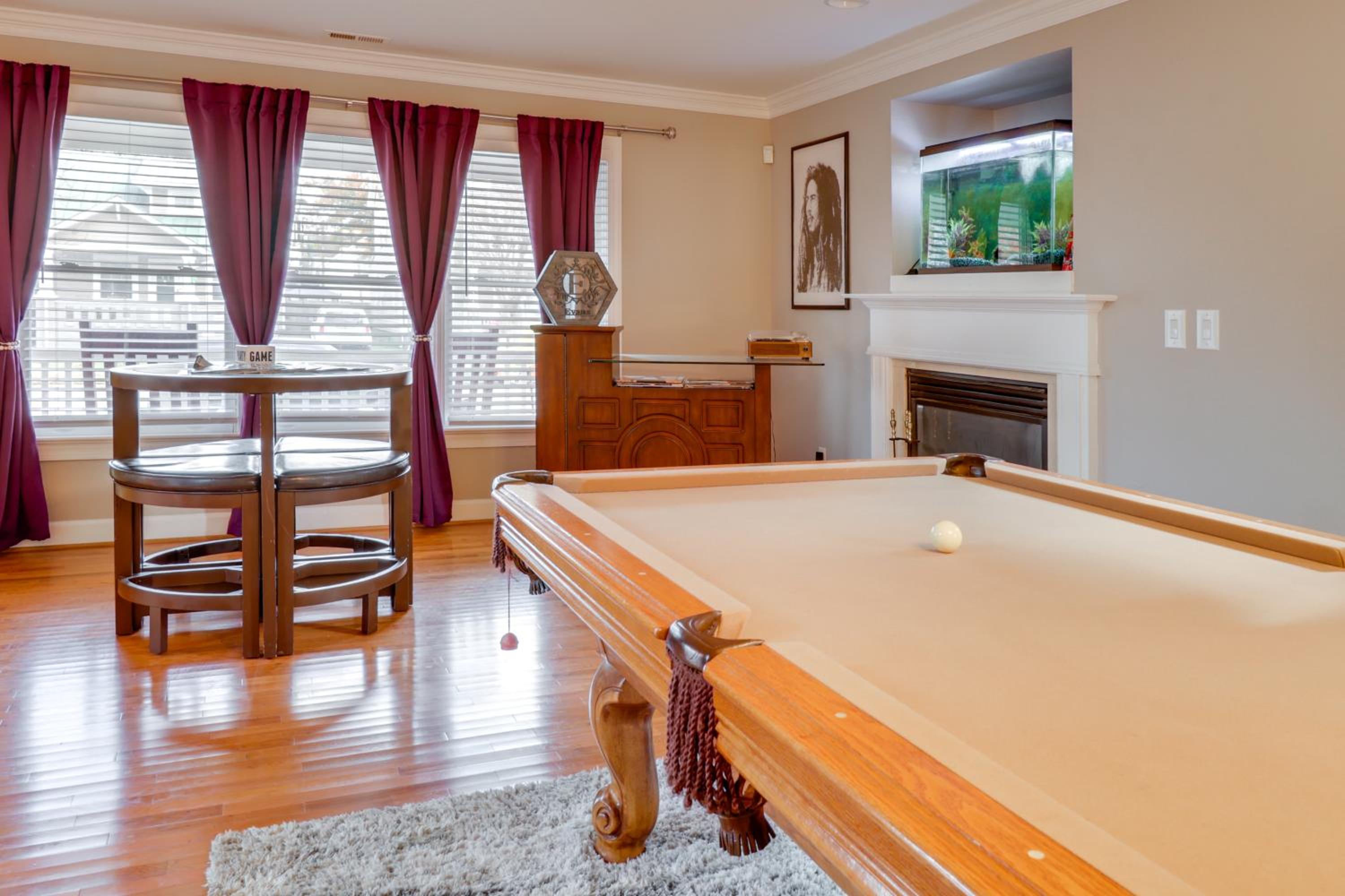 Centrally Located Hampton Roads Home with Game Room!