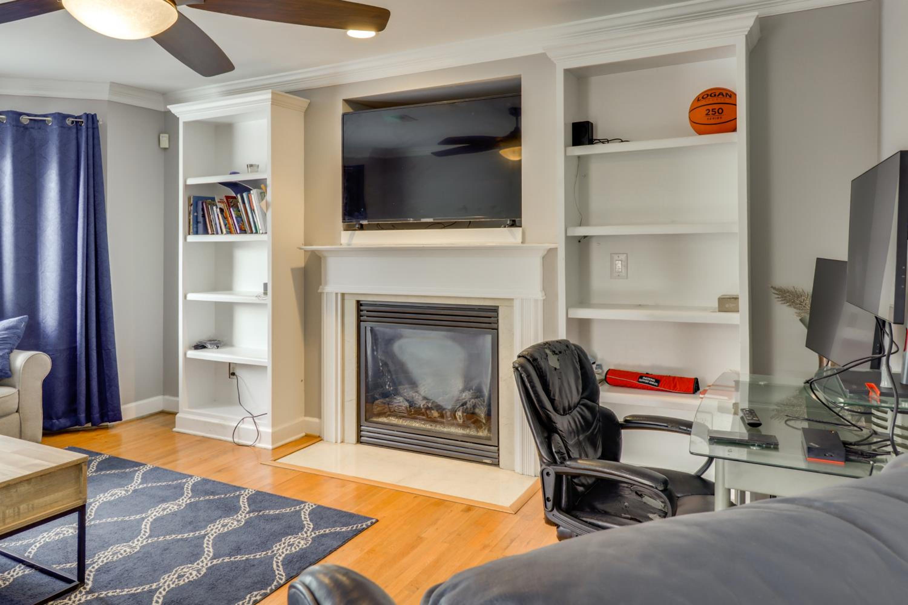 Centrally Located Hampton Roads Home with Game Room!