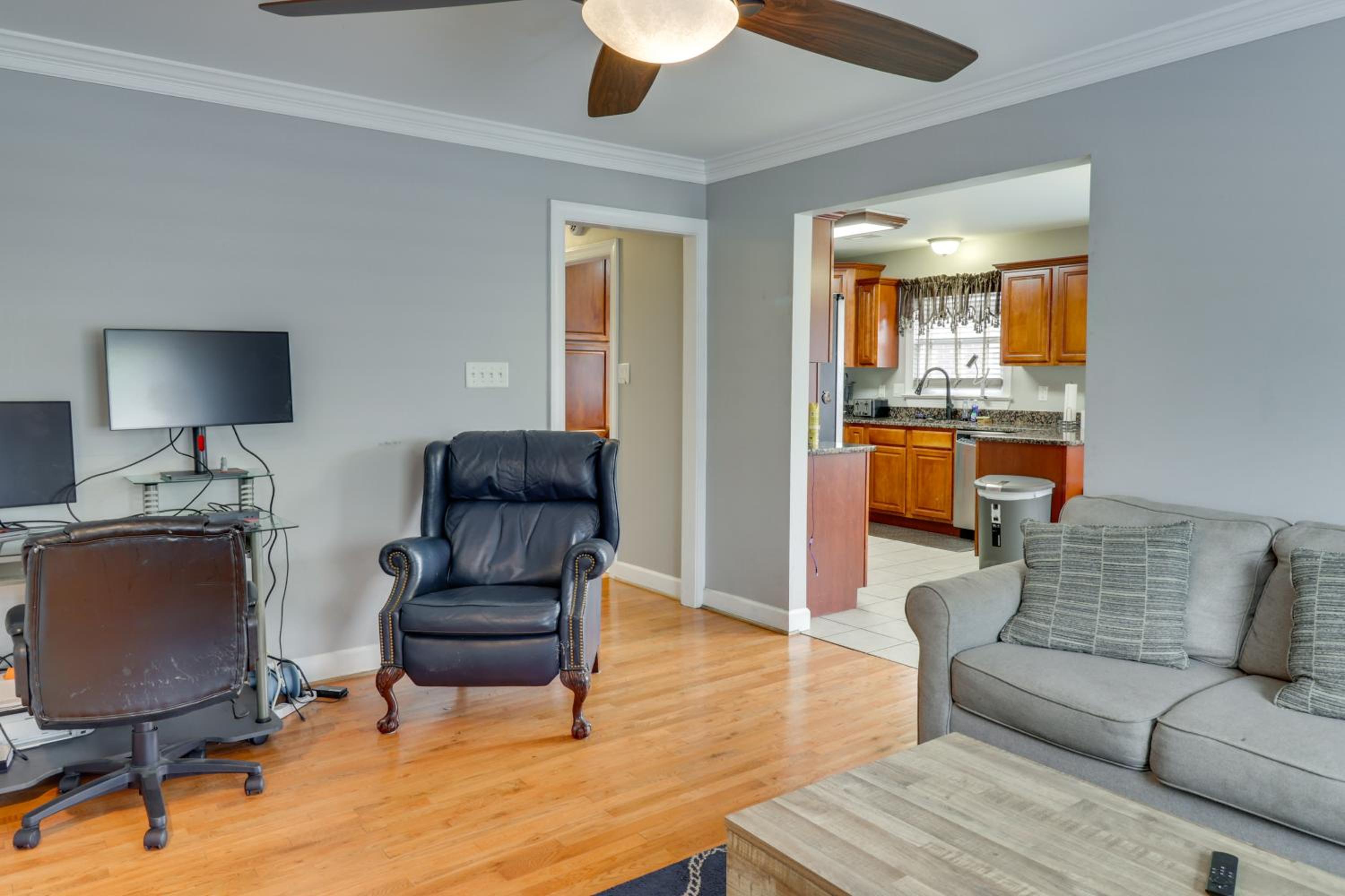 Centrally Located Hampton Roads Home with Game Room!