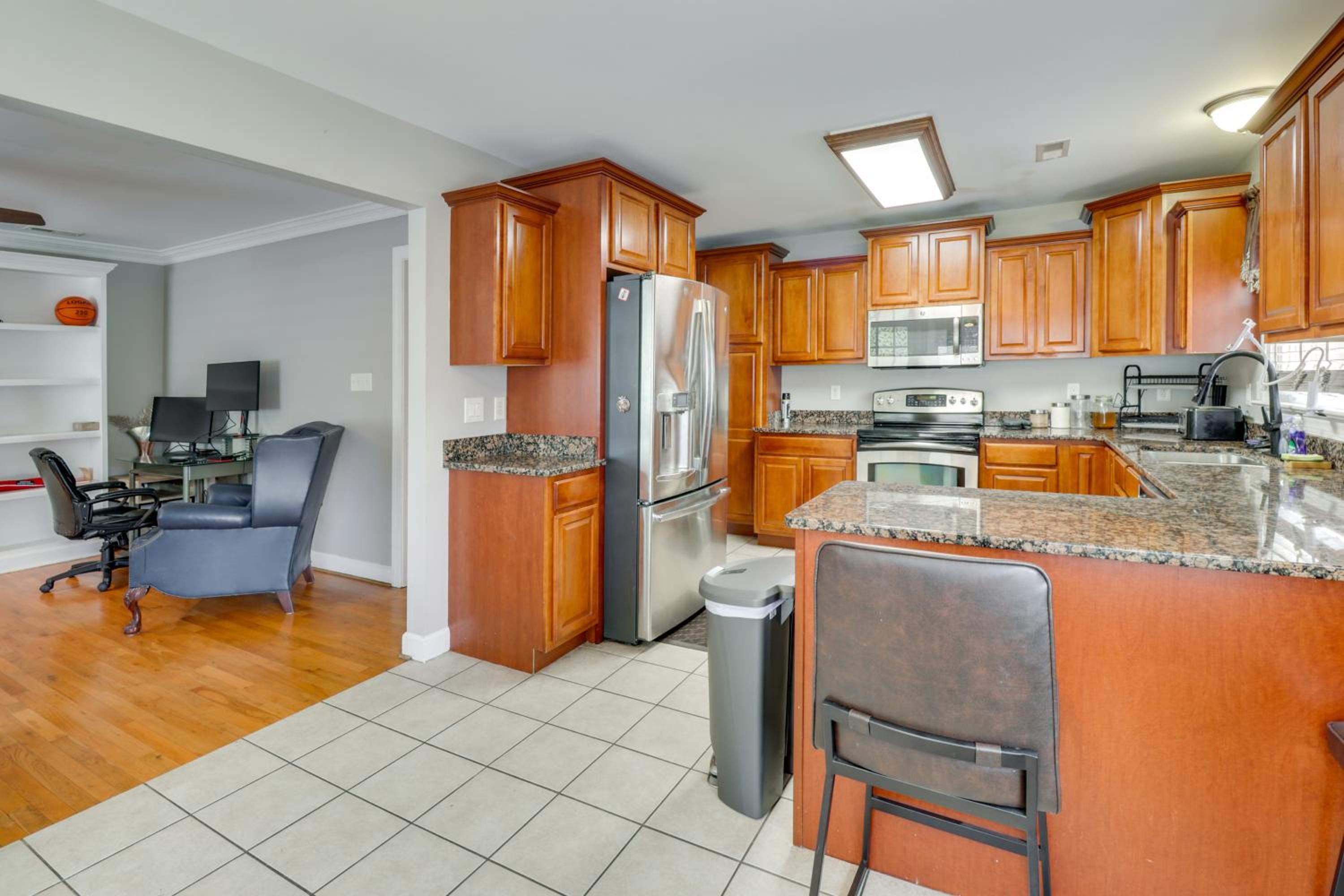 Centrally Located Hampton Roads Home with Game Room!