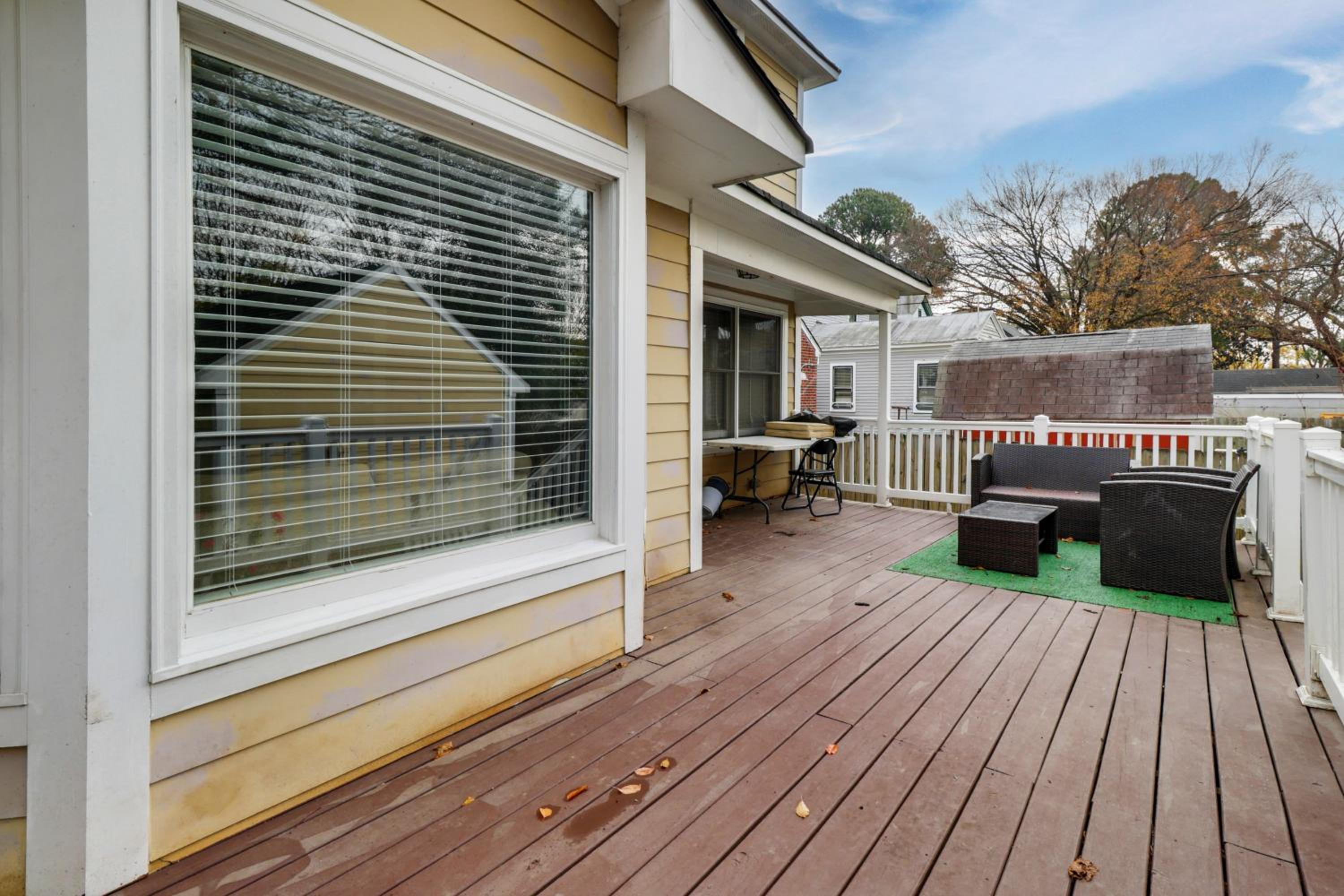 Centrally Located Hampton Roads Home with Game Room!