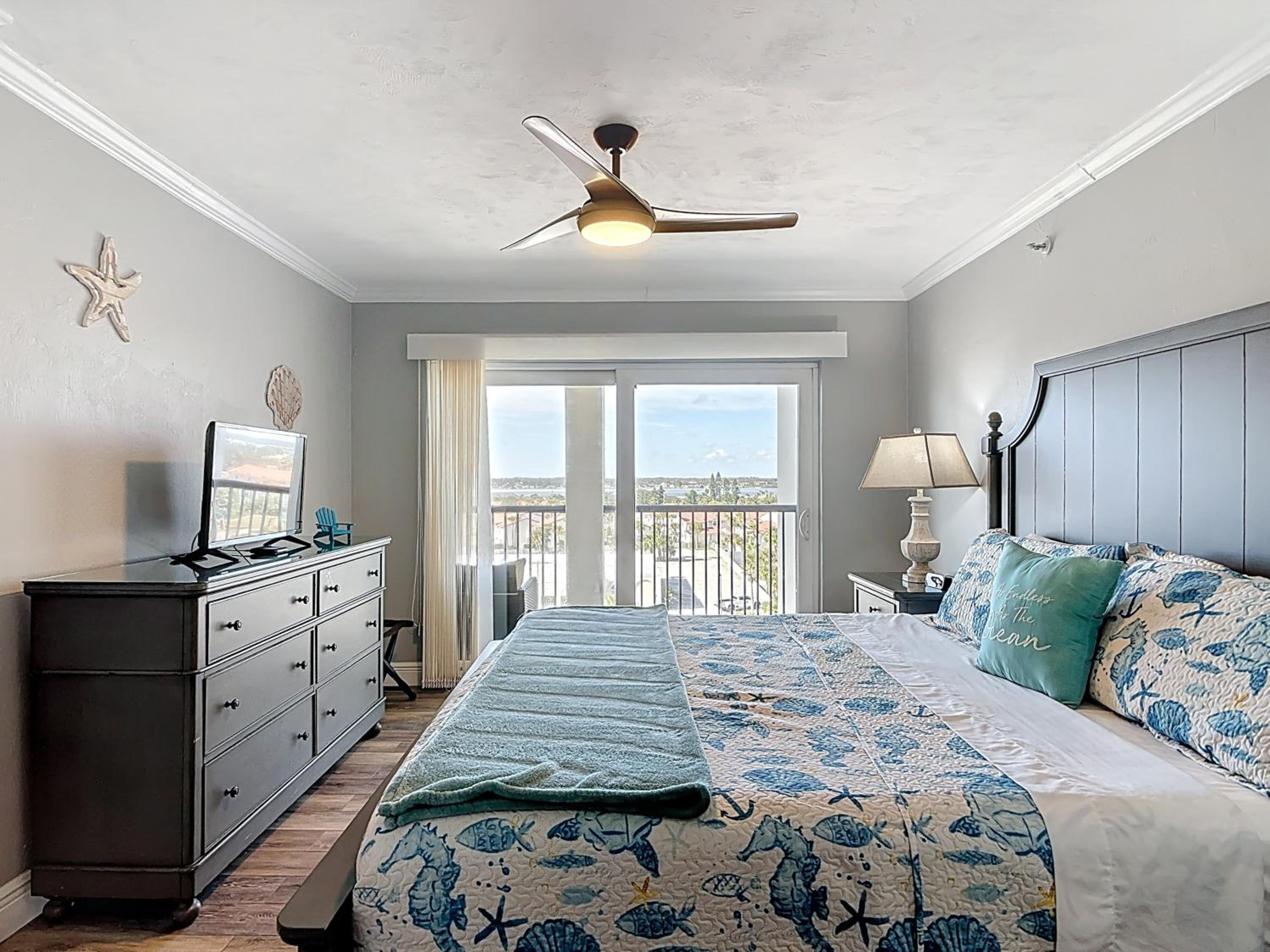 Oceanfront 1BR Condo Balcony, Heated Pool Beach