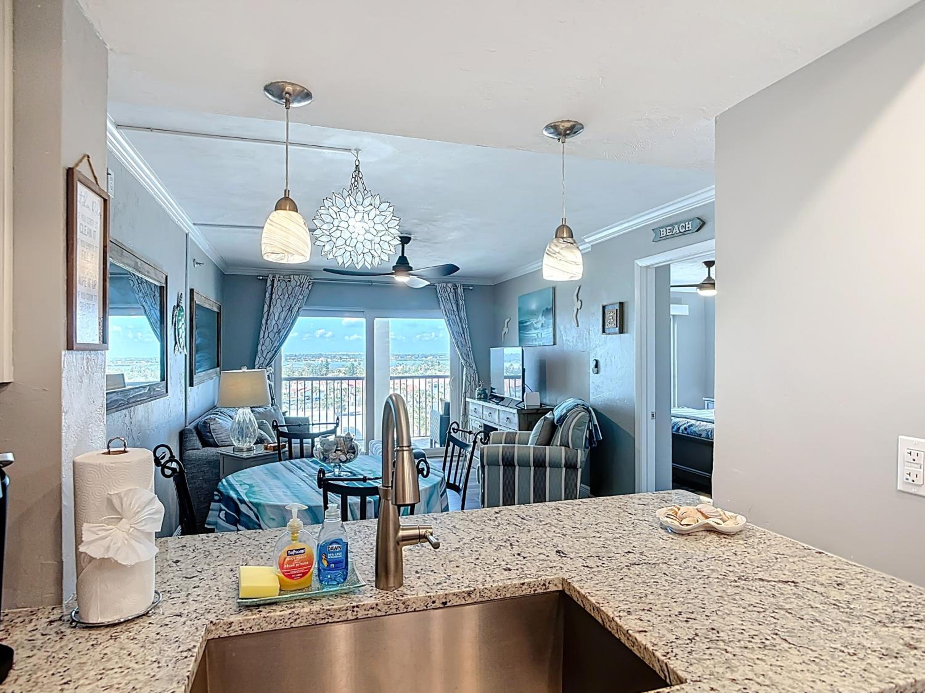 Oceanfront 1BR Condo Balcony, Heated Pool Beach