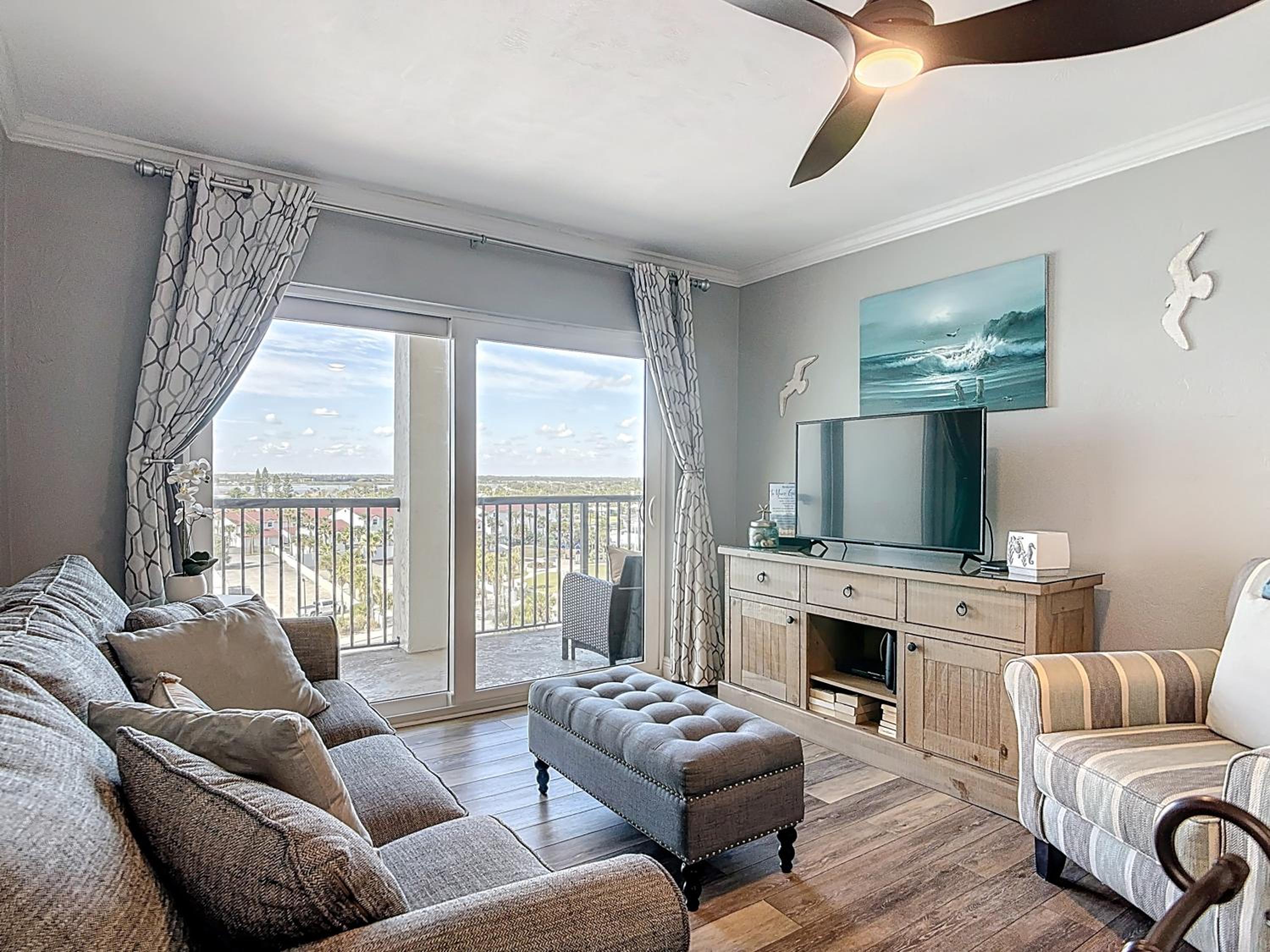 Oceanfront 1BR Condo Balcony, Heated Pool Beach