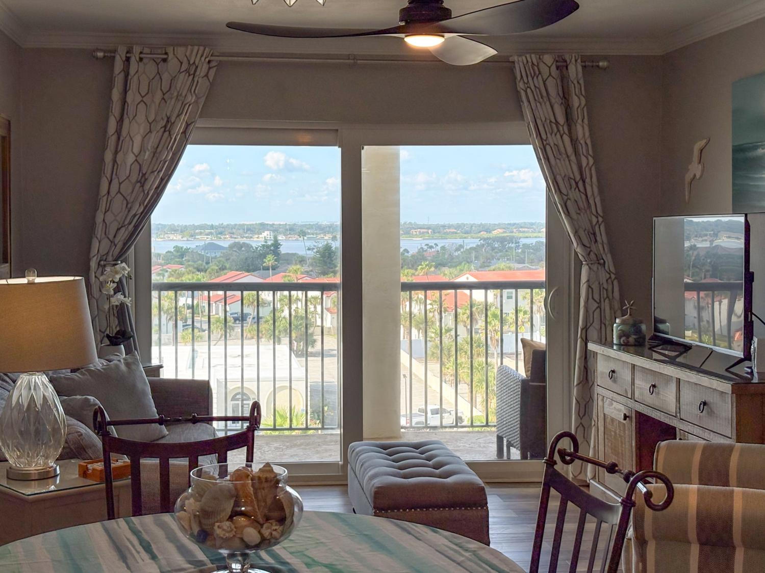 Oceanfront 1BR Condo Balcony, Heated Pool Beach