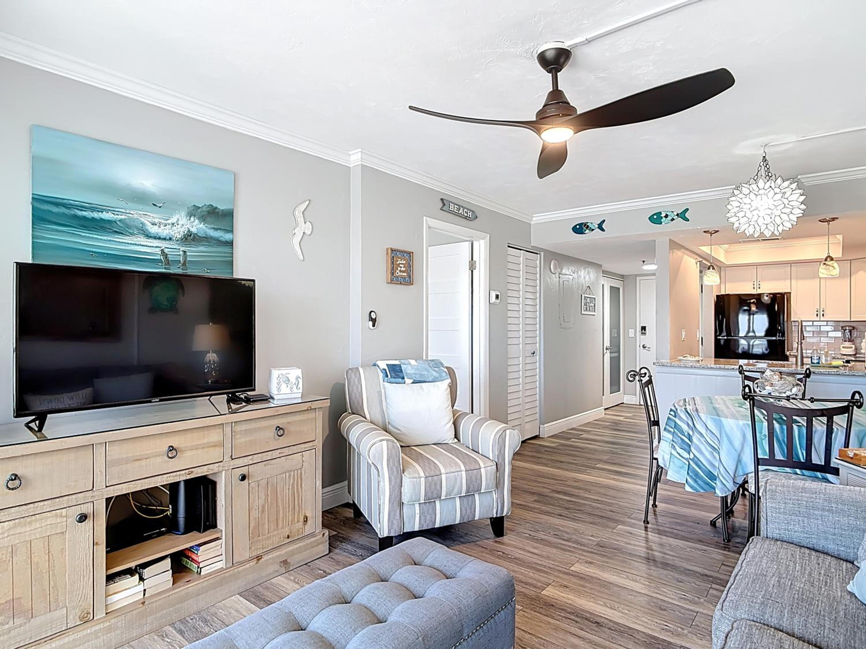 Oceanfront 1BR Condo Balcony, Heated Pool Beach