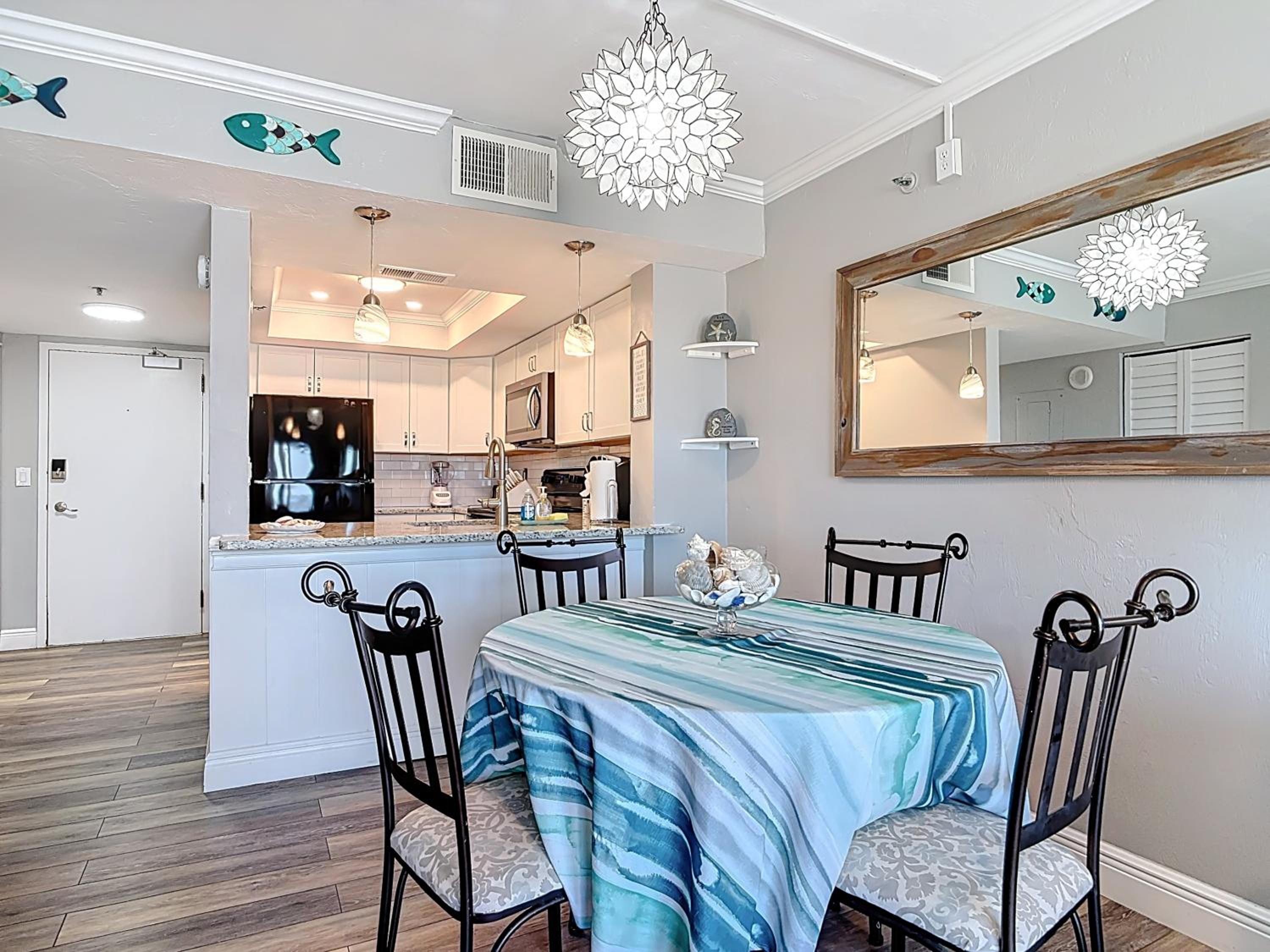 Oceanfront 1BR Condo Balcony, Heated Pool Beach