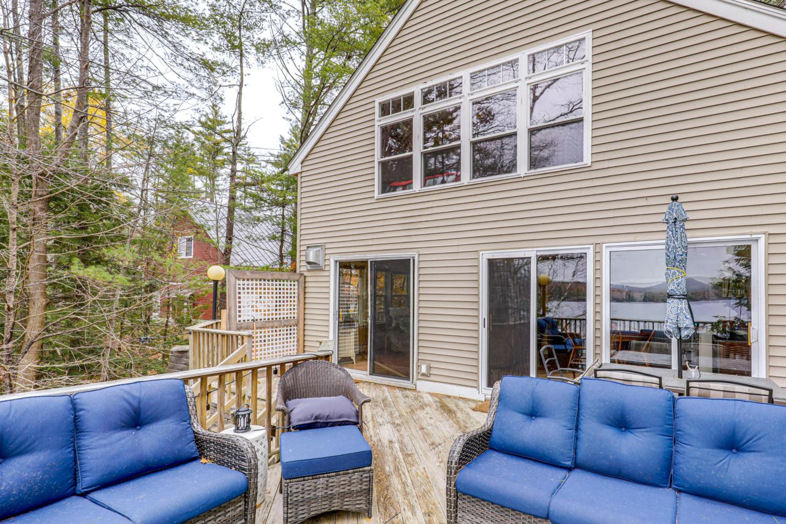 Lake Winnisquam Home Fish, Hike and Explore!