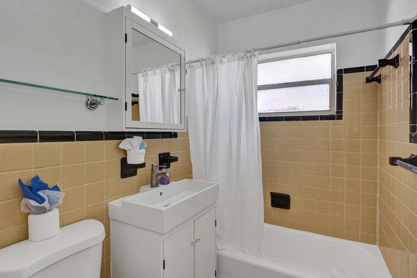 Desoto 2 bedrooms Second floor