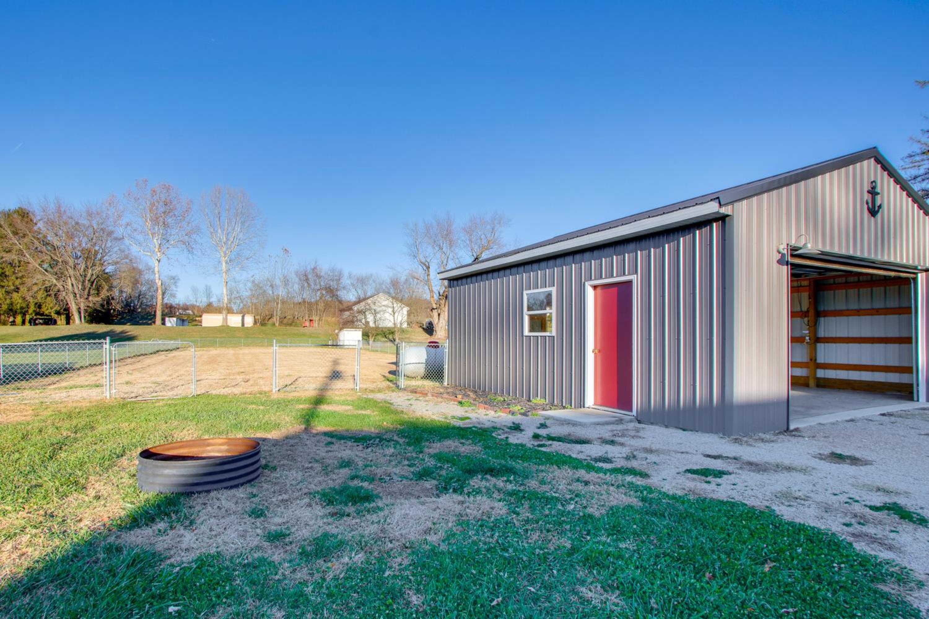 Fully Updated! Zanesville Home with River Views