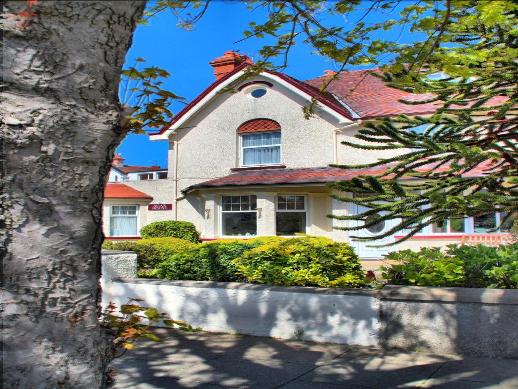 Agar House