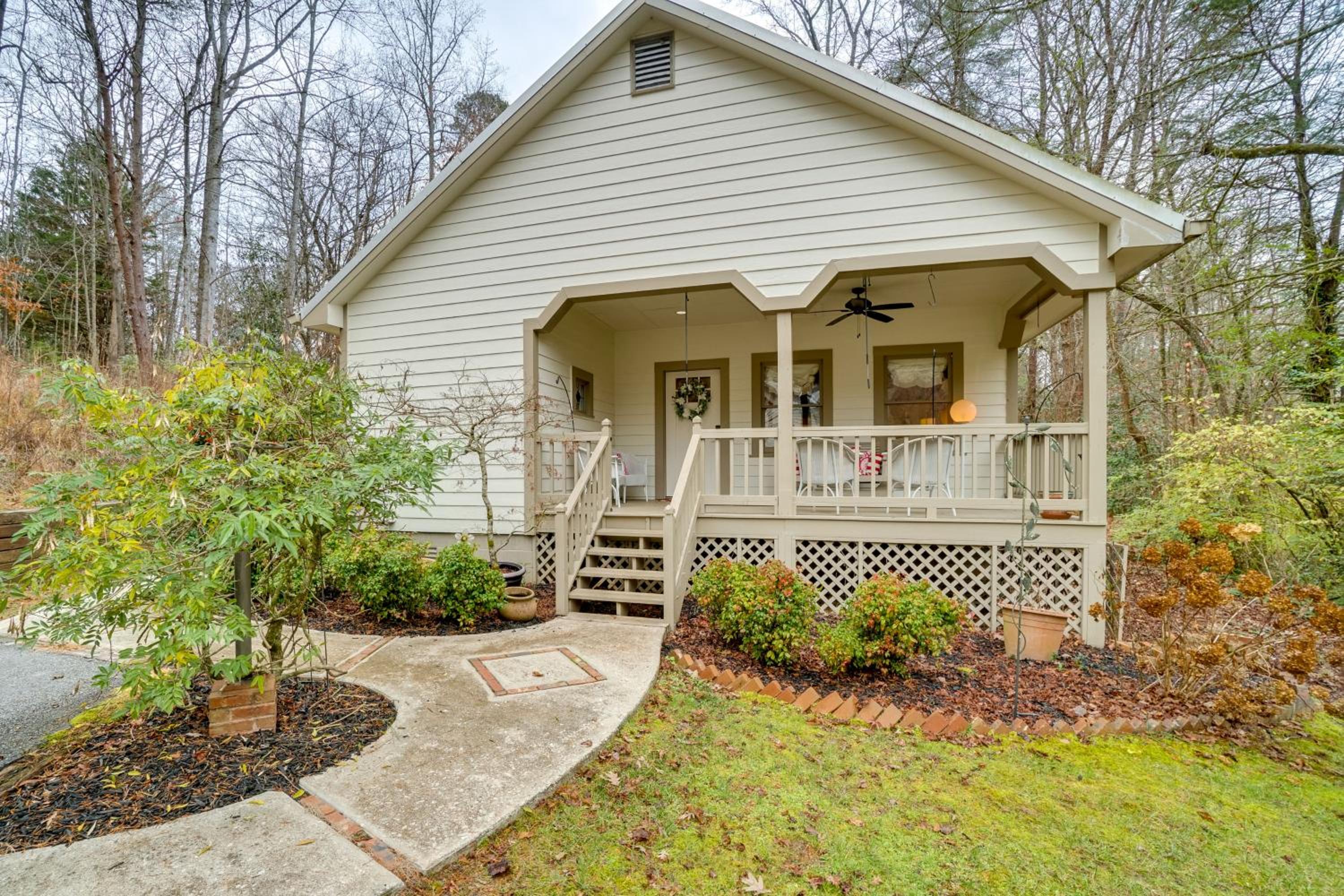 5 Forested Acres! Peaceful Retreat 4 Mi to Helen