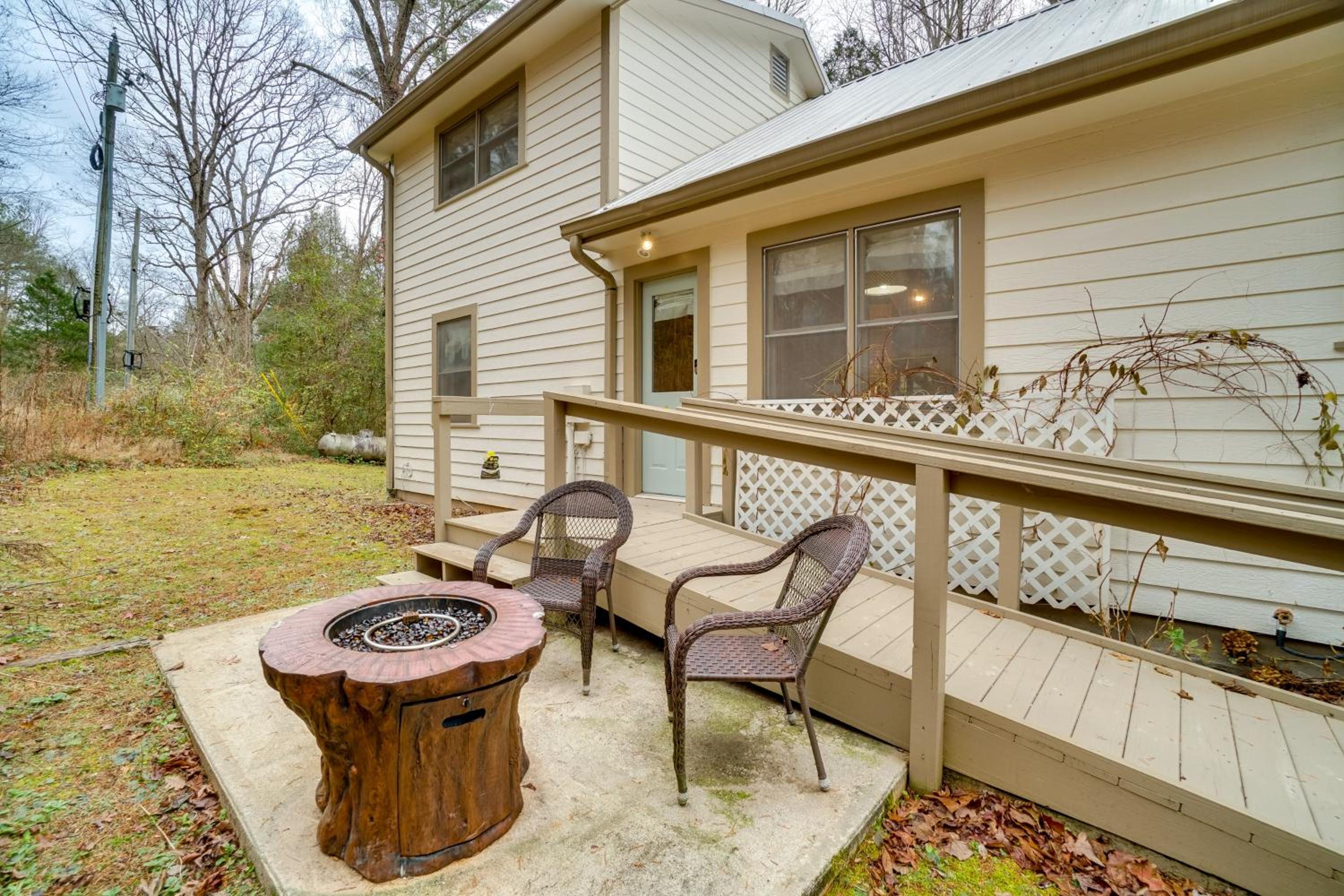 5 Forested Acres! Peaceful Retreat 4 Mi to Helen
