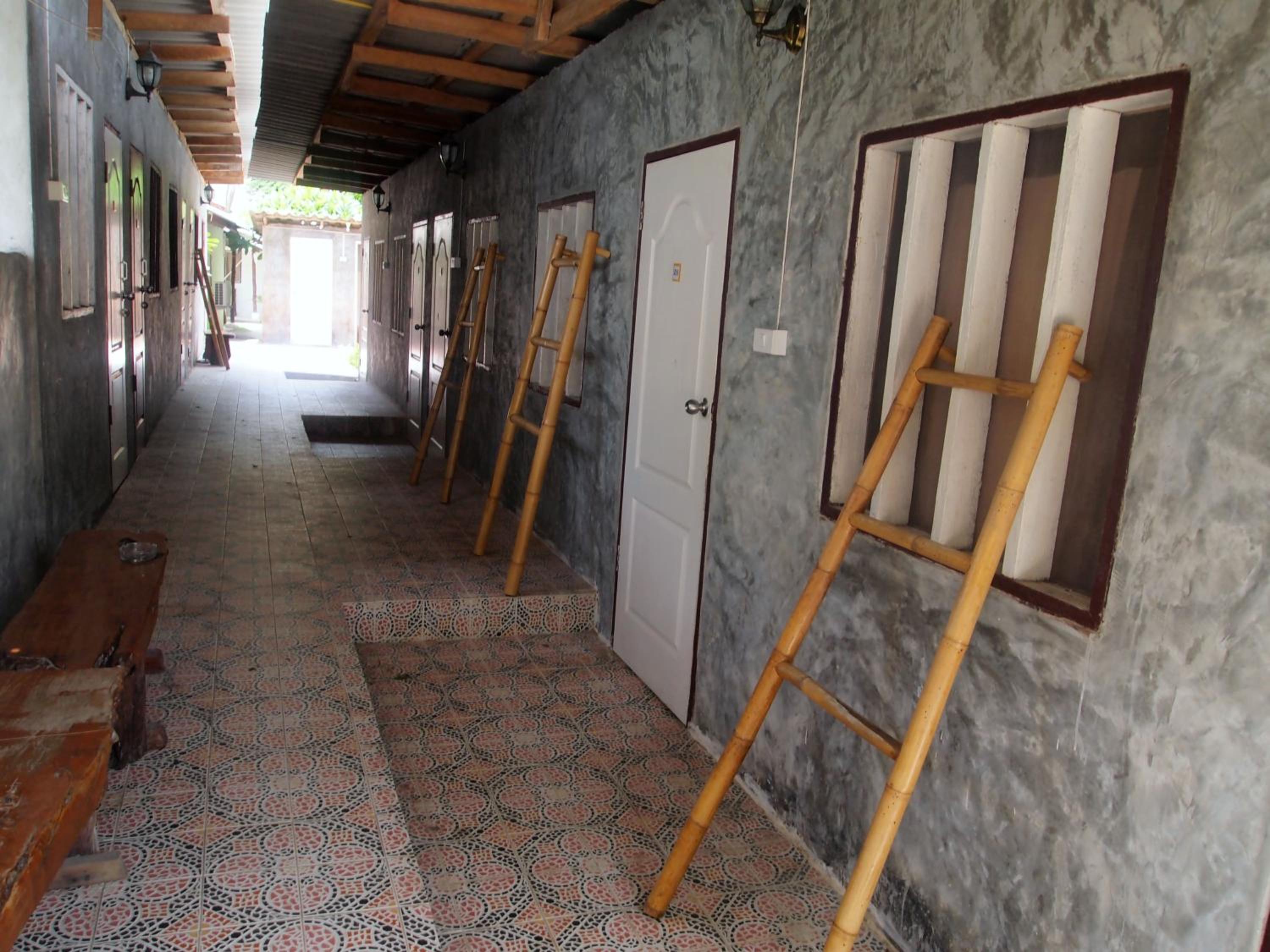 The Cosy Koh Phangan and Restaurant