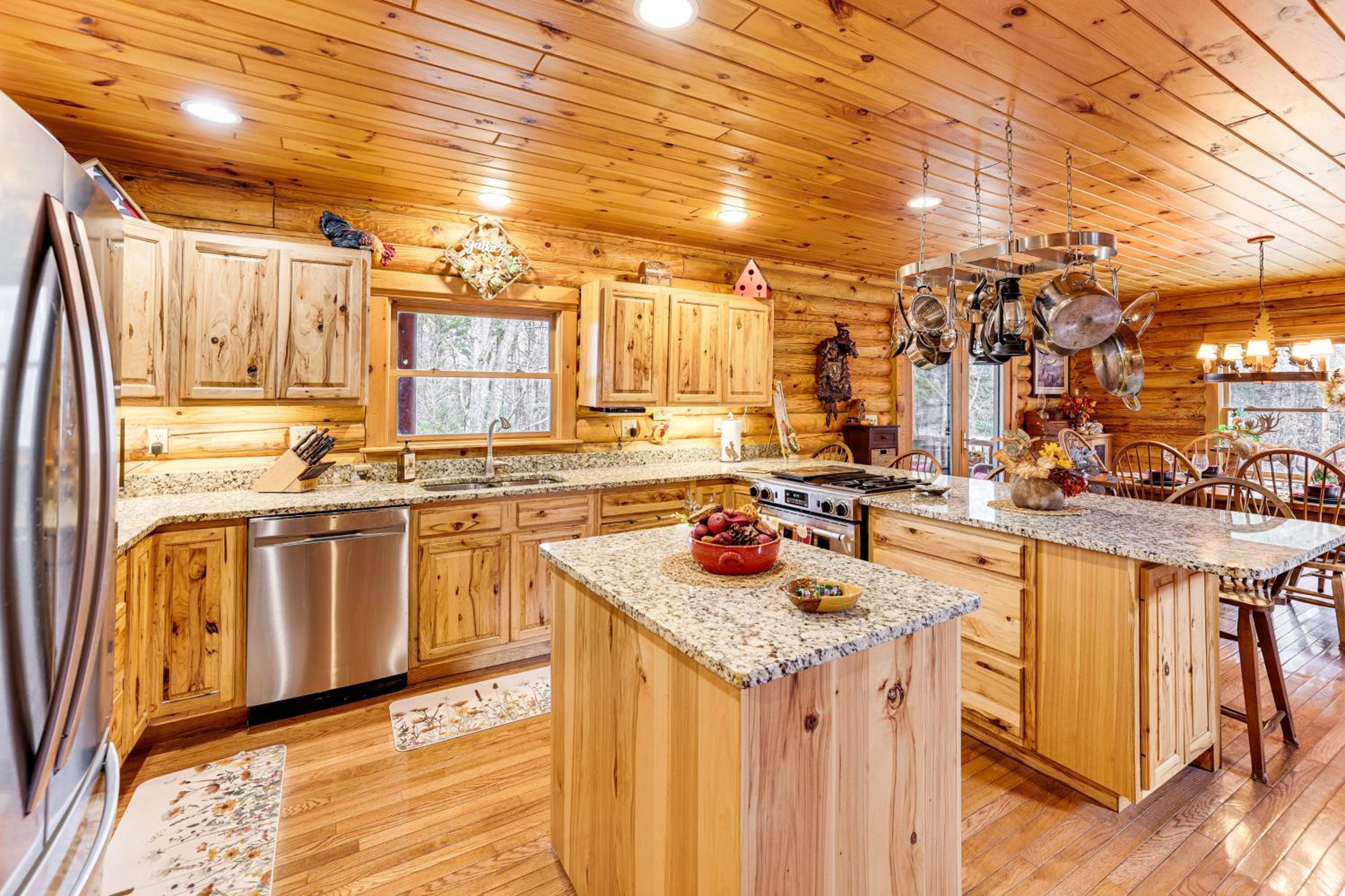 Spacious Log Home with 13 Acres, Ponds and Fire Pit!