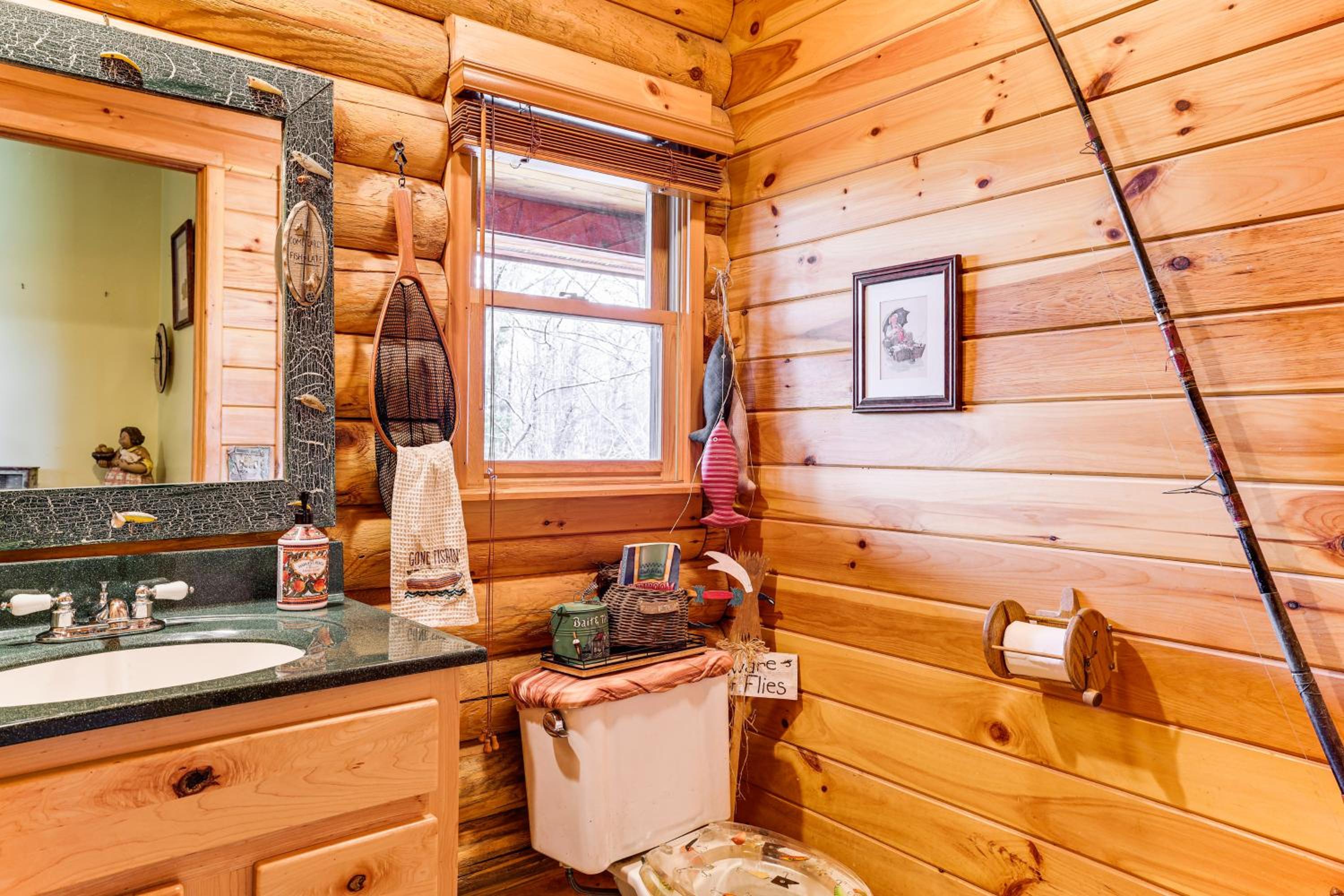 Spacious Log Home with 13 Acres, Ponds and Fire Pit!