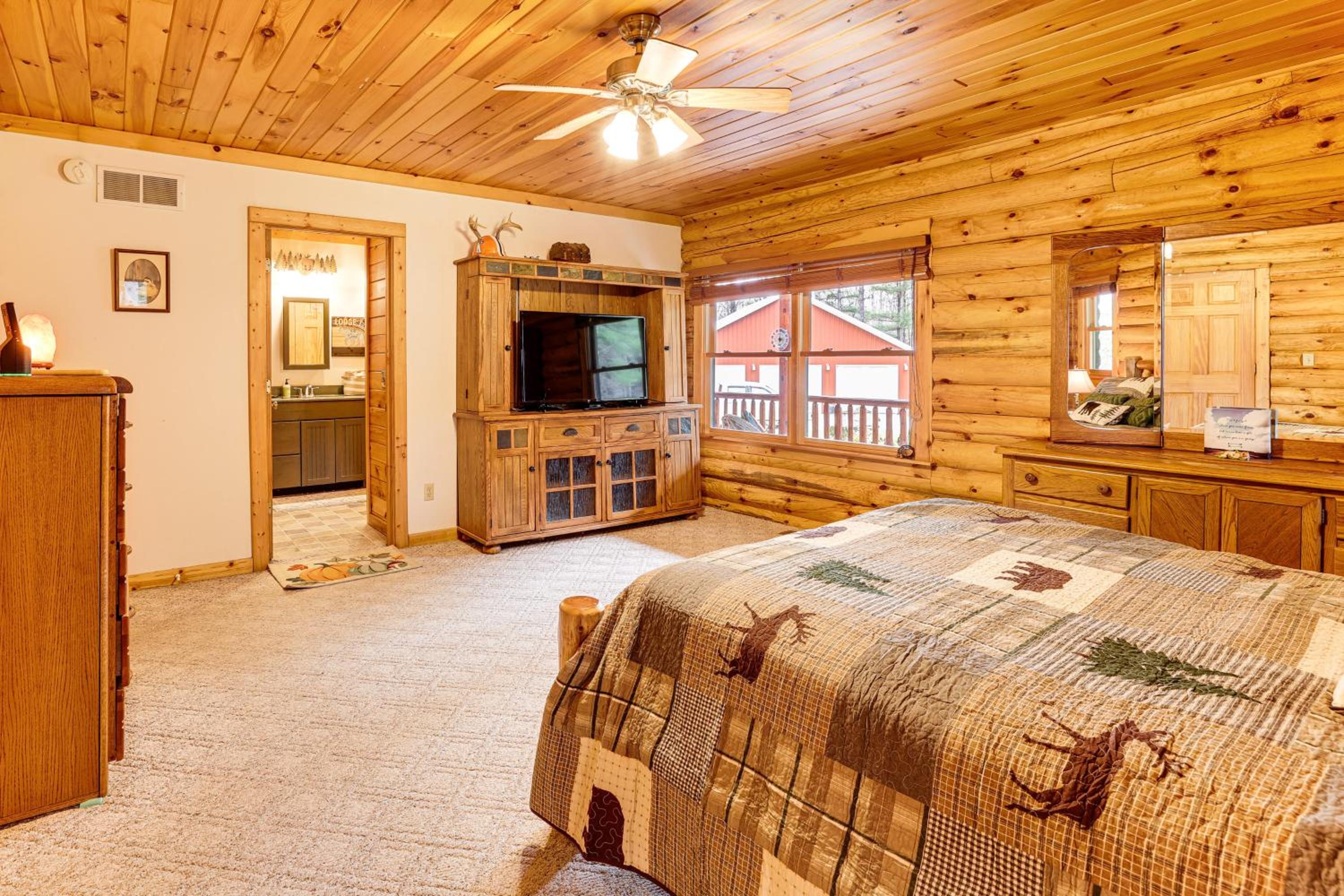 Spacious Log Home with 13 Acres, Ponds and Fire Pit!