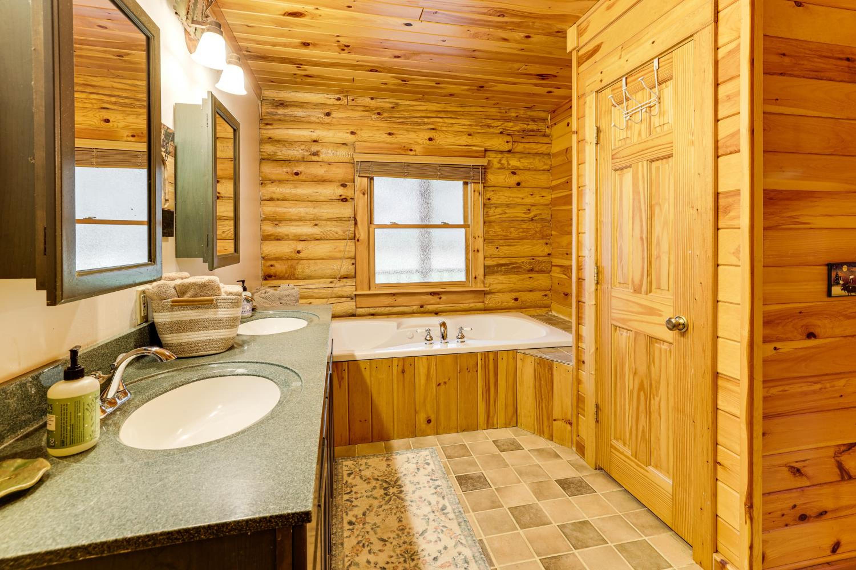 Spacious Log Home with 13 Acres, Ponds and Fire Pit!