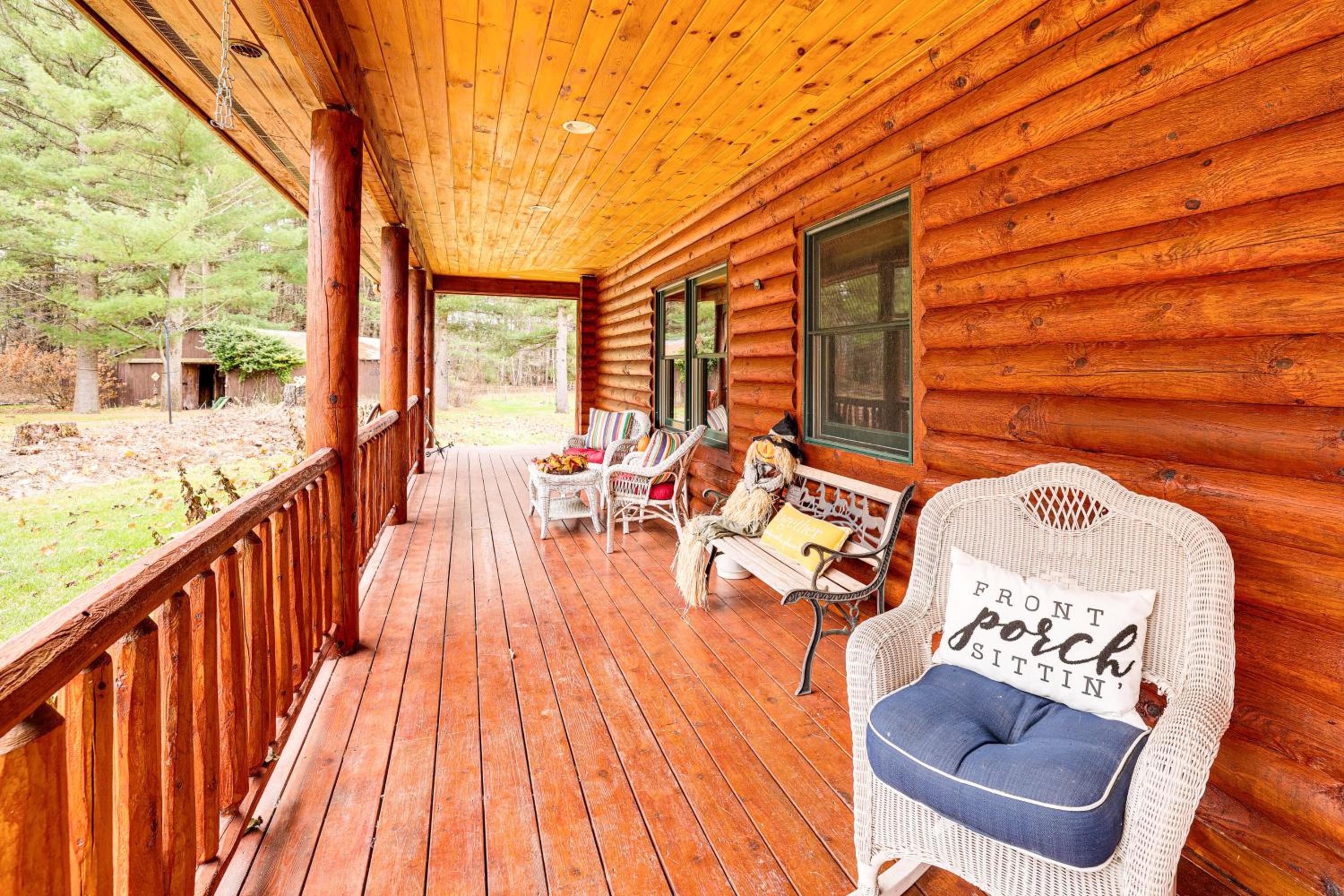 Spacious Log Home with 13 Acres, Ponds and Fire Pit!