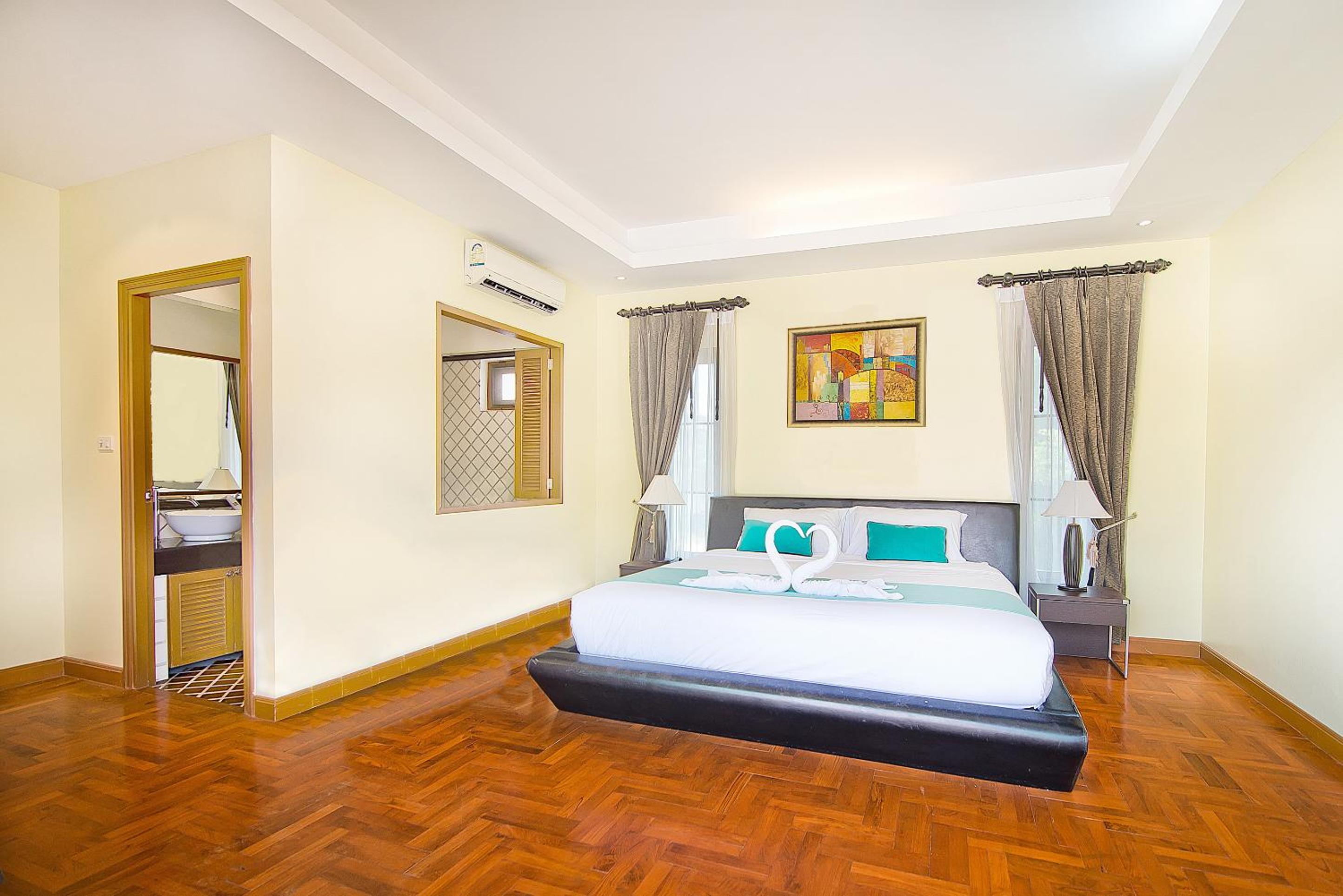 Tropicana Pool Villa
