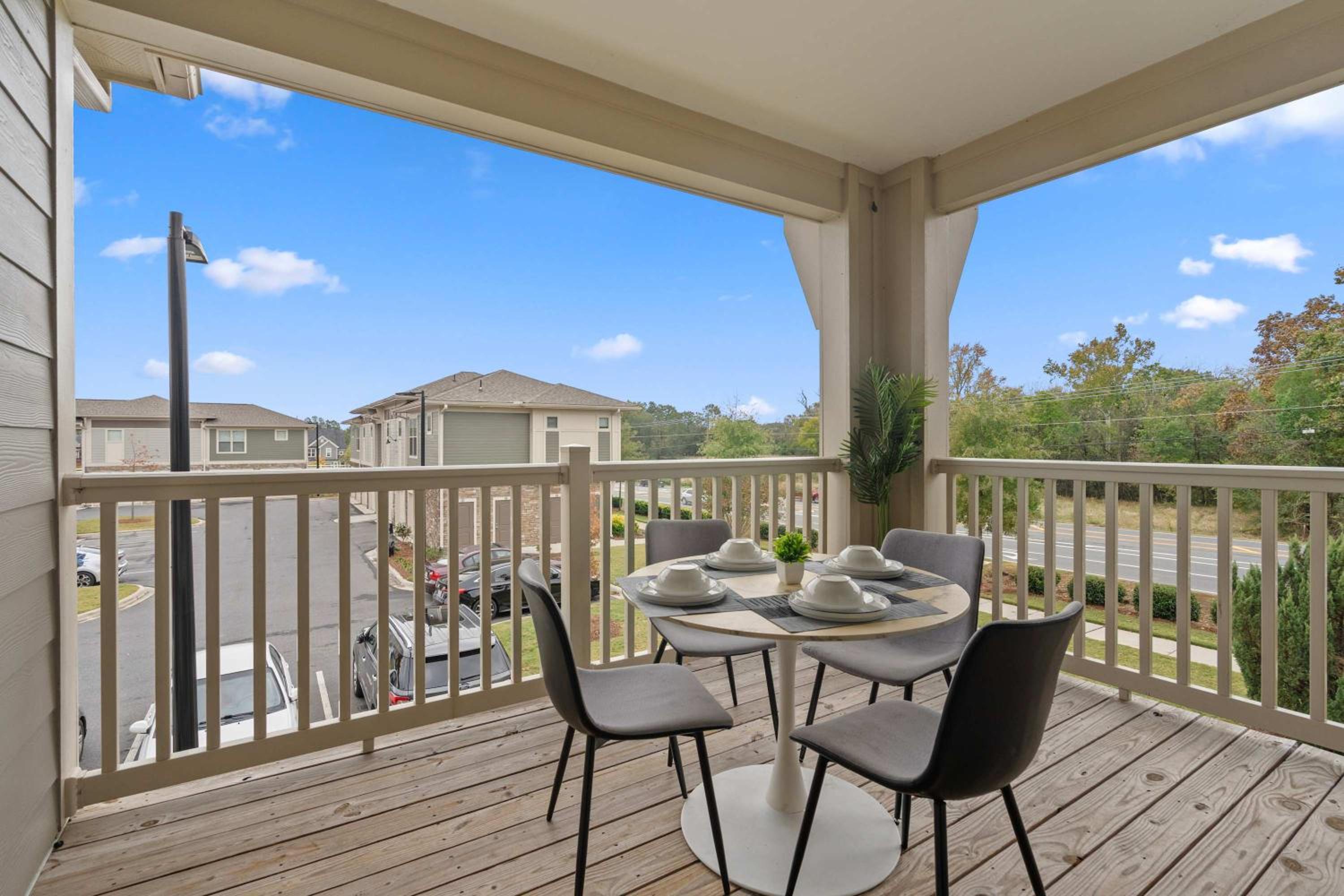 4BR King Bed Luxe Amenities Airport