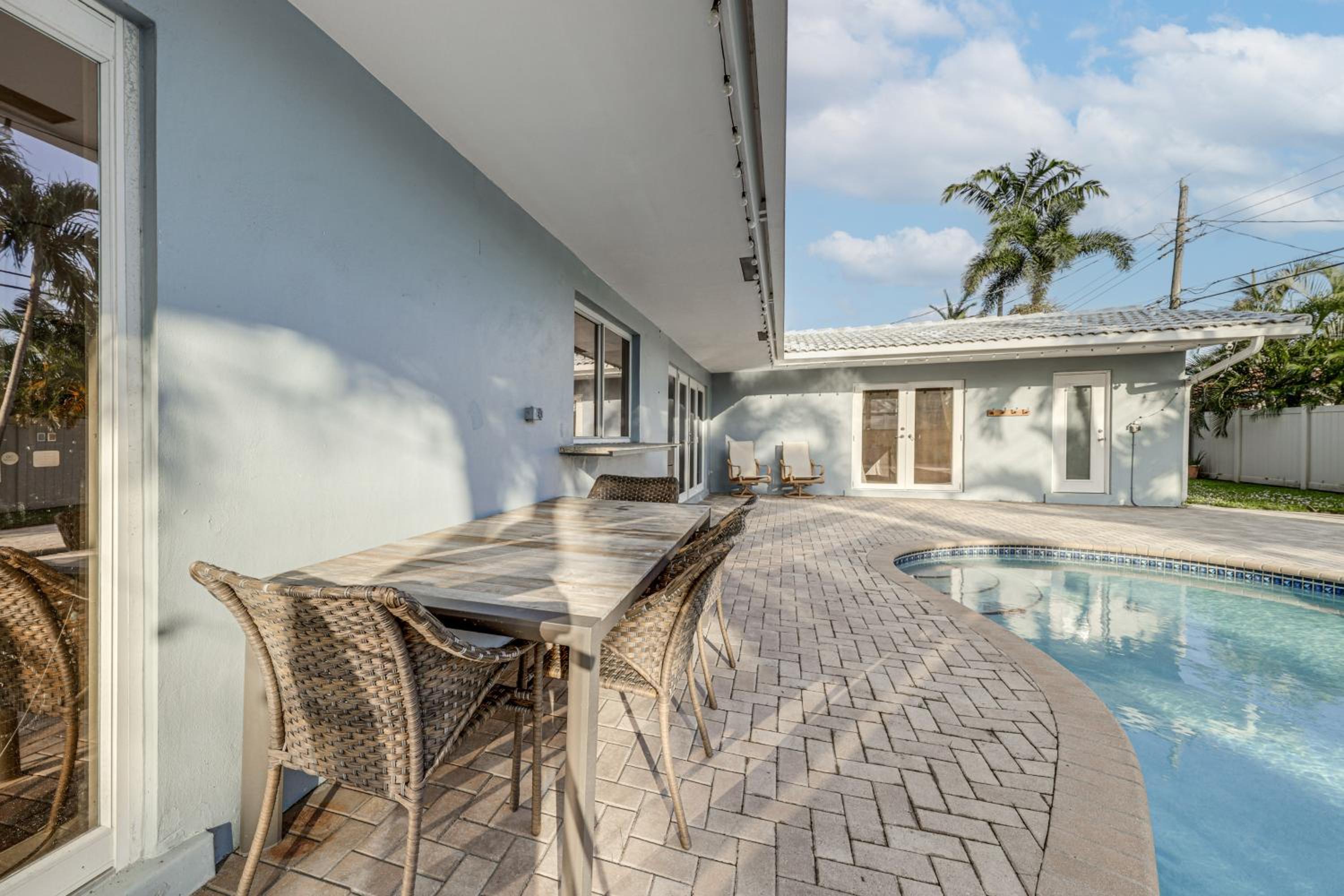 3 Mi to Beach! Poolside Escape in Fort Lauderdale